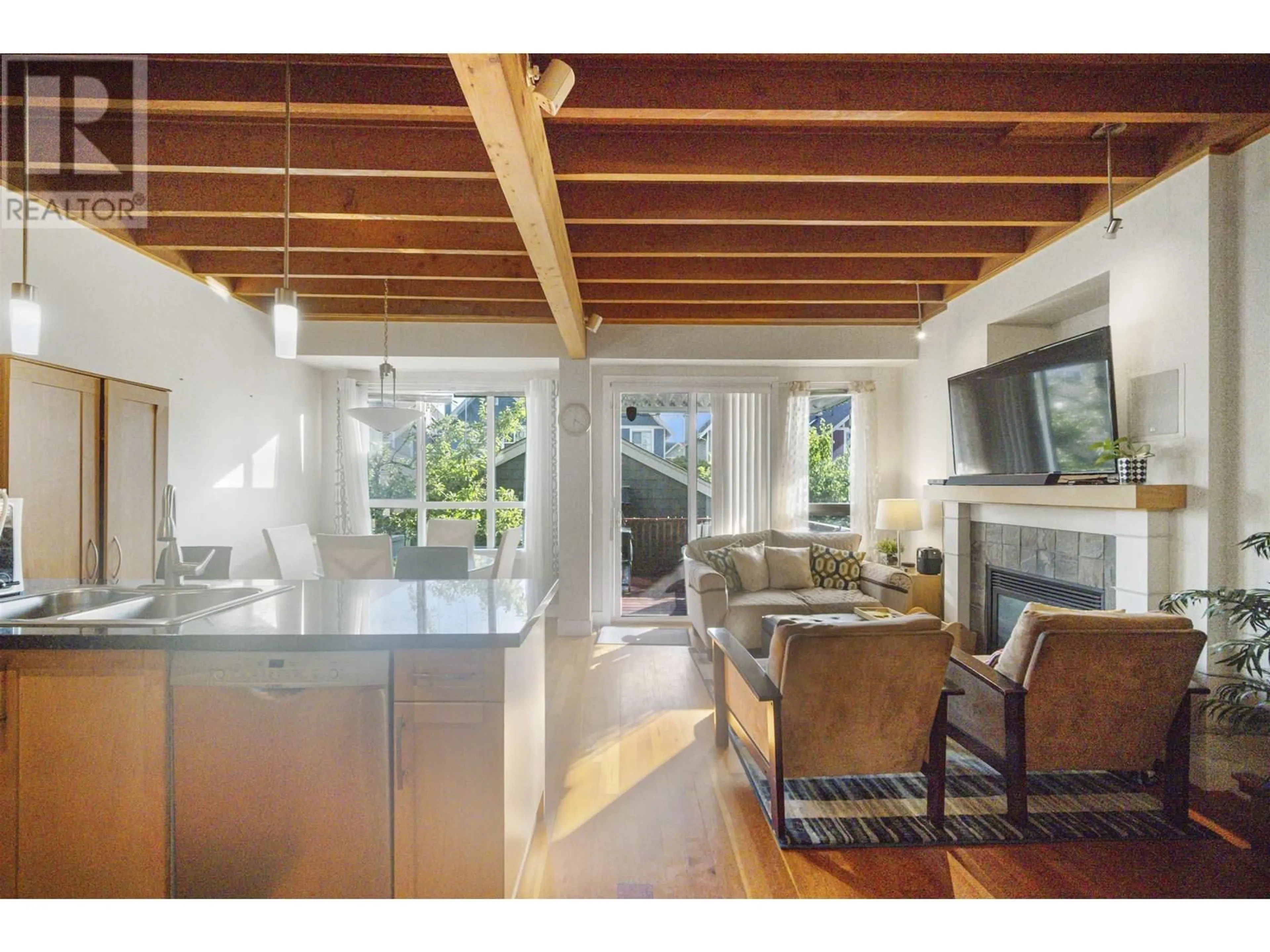 Open concept kitchen, unknown for 284 FURNESS STREET, New Westminster British Columbia V3M0B4