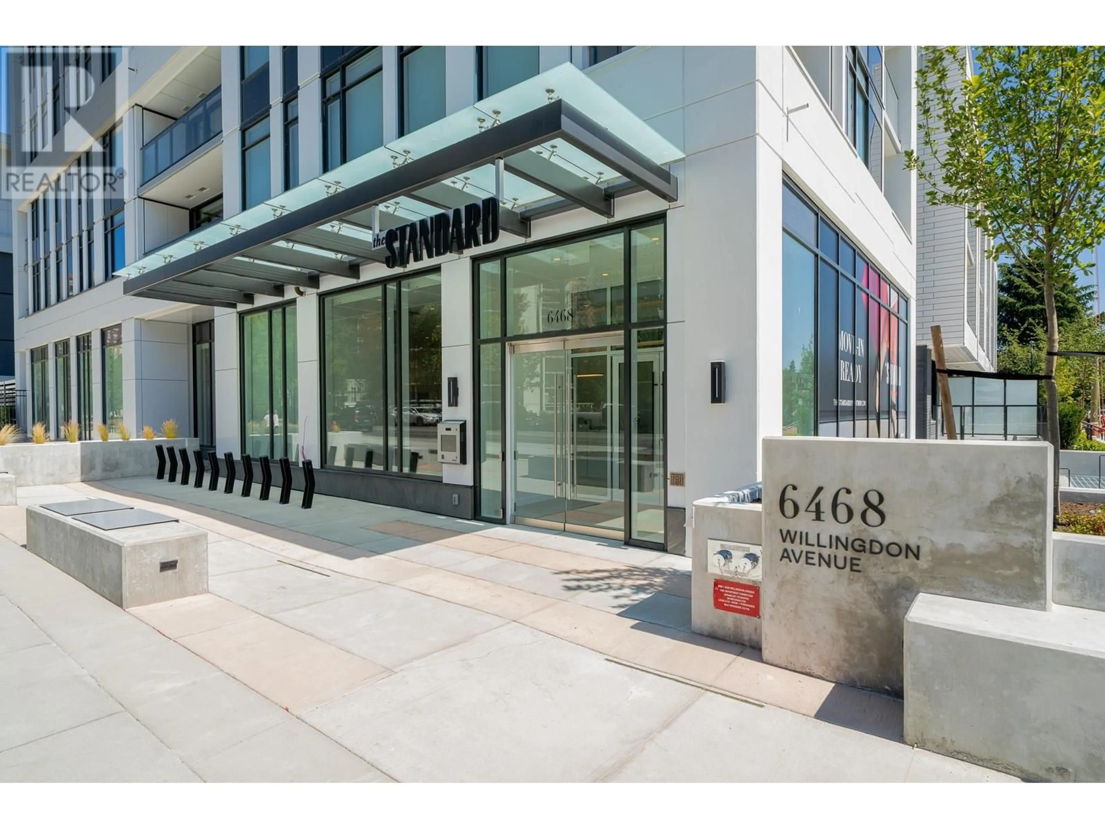 Indoor foyer for 901 - 6468 WILLINGDON AVENUE, Burnaby British Columbia V5H0L3