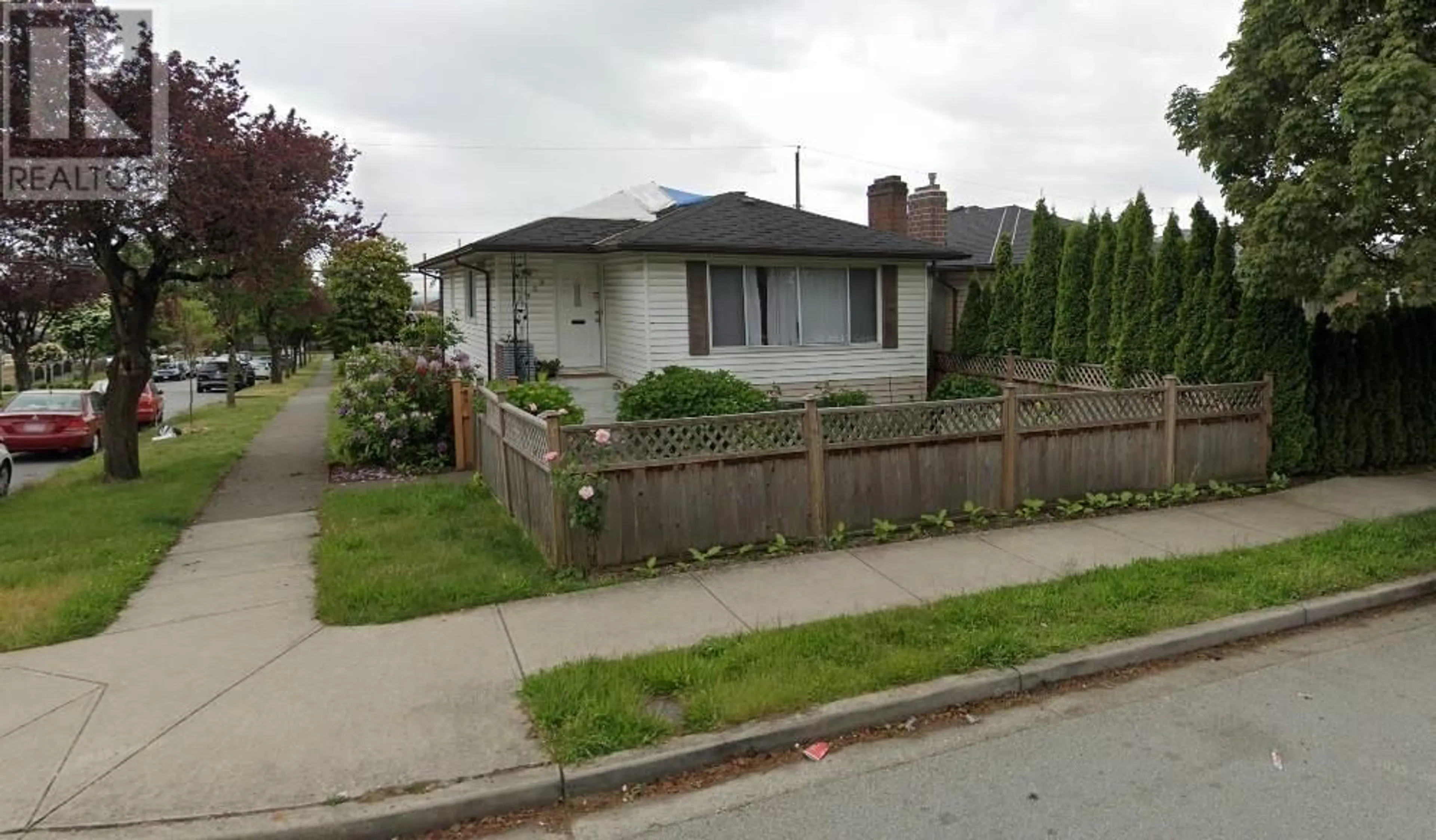 Unknown for 1352 57TH AVENUE, Vancouver British Columbia V5X1V1
