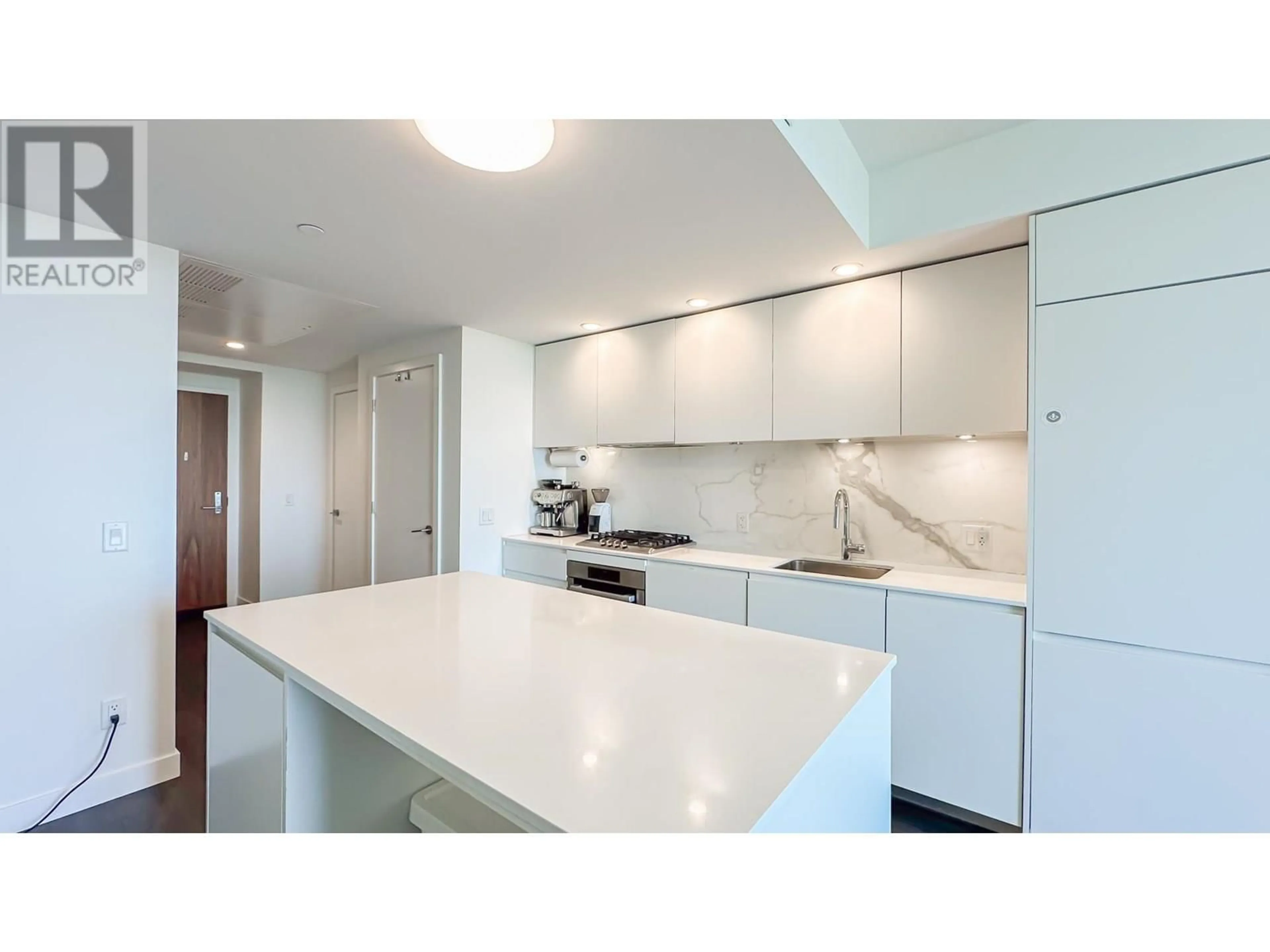 Contemporary kitchen, unknown for 806 - 6463 SILVER AVENUE, Burnaby British Columbia V5H0K4