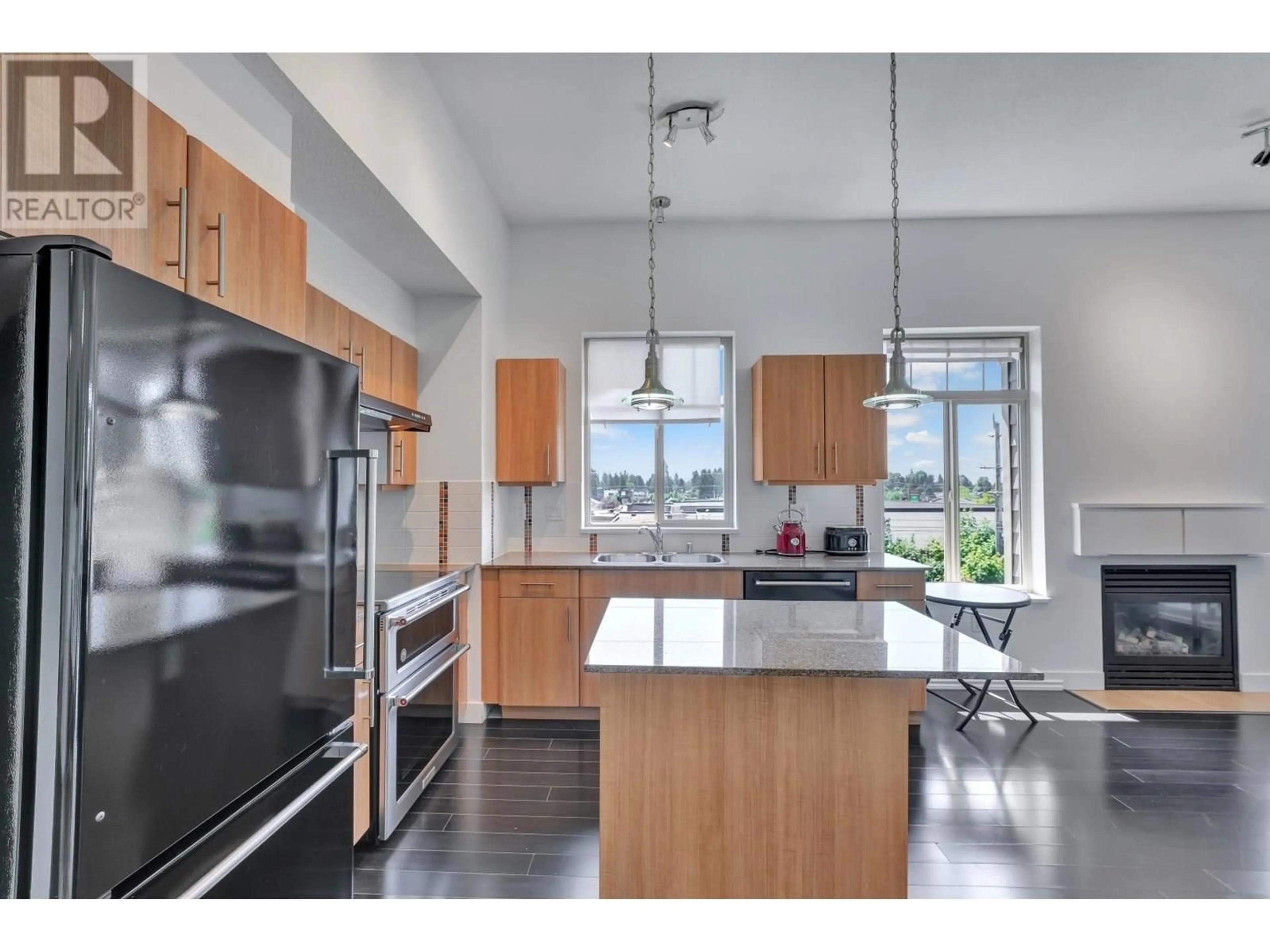 Open concept kitchen, unknown for 402 - 12020 207A STREET, Maple Ridge British Columbia V2X8V2