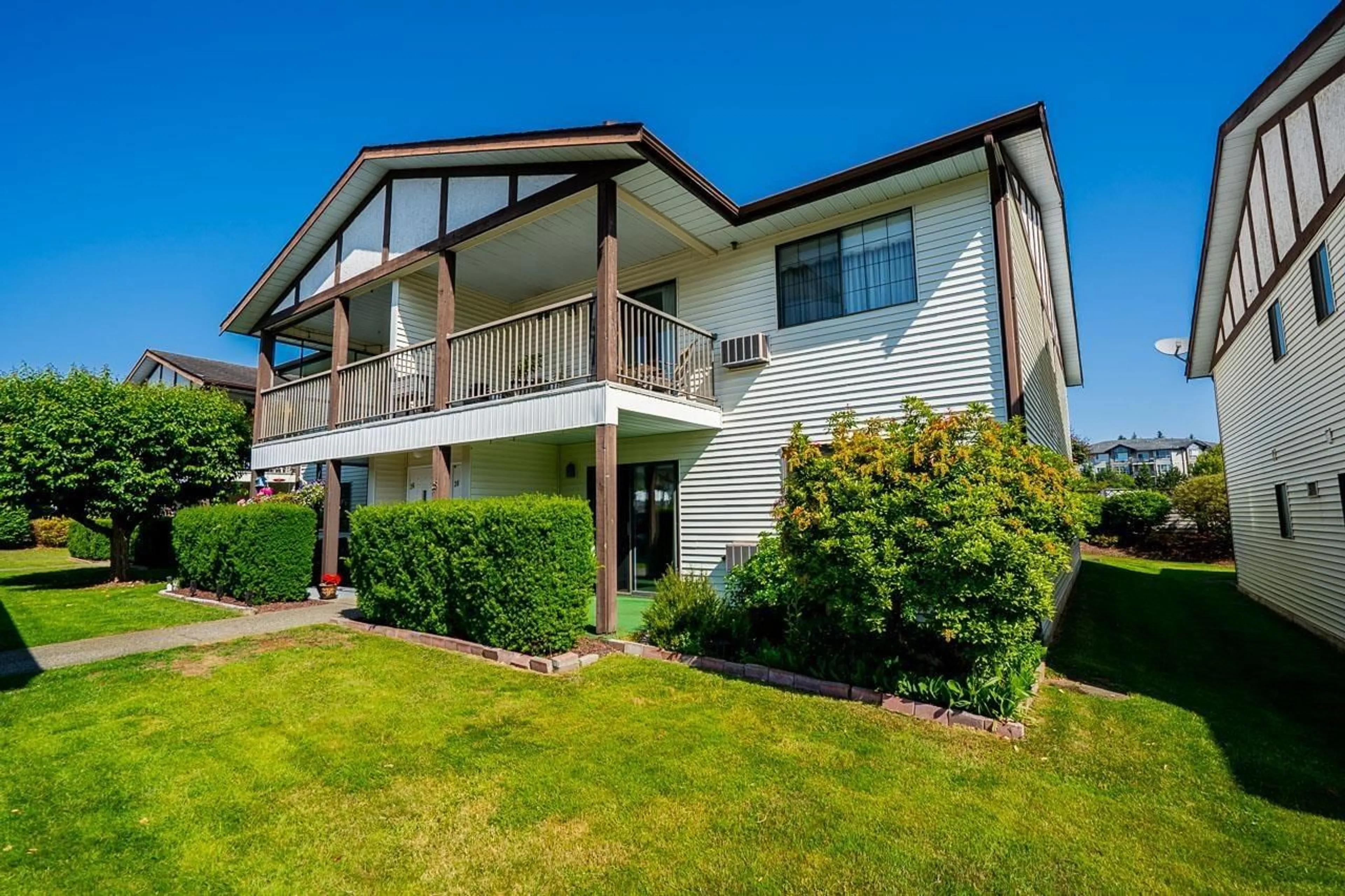 A pic from outside/outdoor area/front of a property/back of a property/a pic from drone, water/lake/river/ocean view for 25 - 32718 GARIBALDI, Abbotsford British Columbia V2T5T6