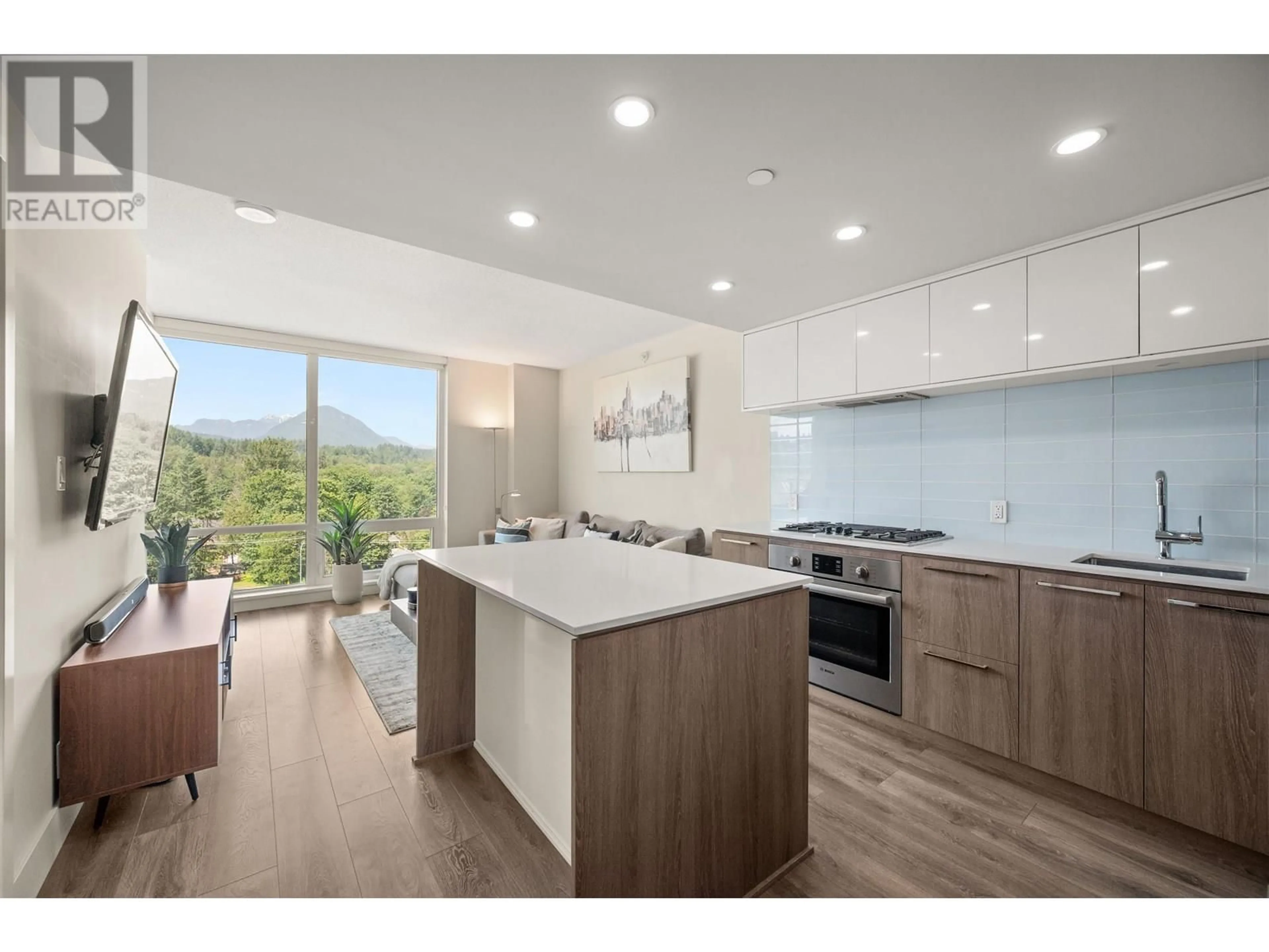 Open concept kitchen, unknown for 1001 - 680 SEYLYNN CRESCENT, North Vancouver British Columbia V7J0B5