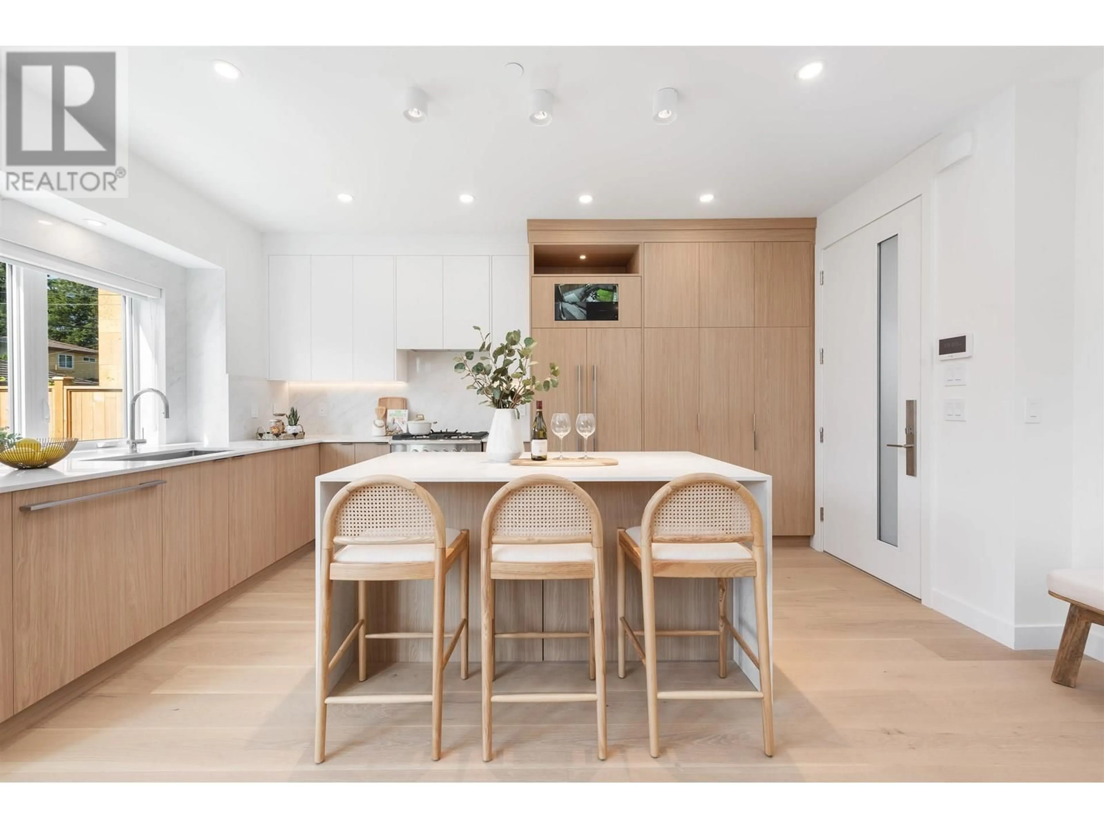 Contemporary kitchen, wood/laminate floor for 2 - 2750 19TH AVENUE, Vancouver British Columbia V6L1E3