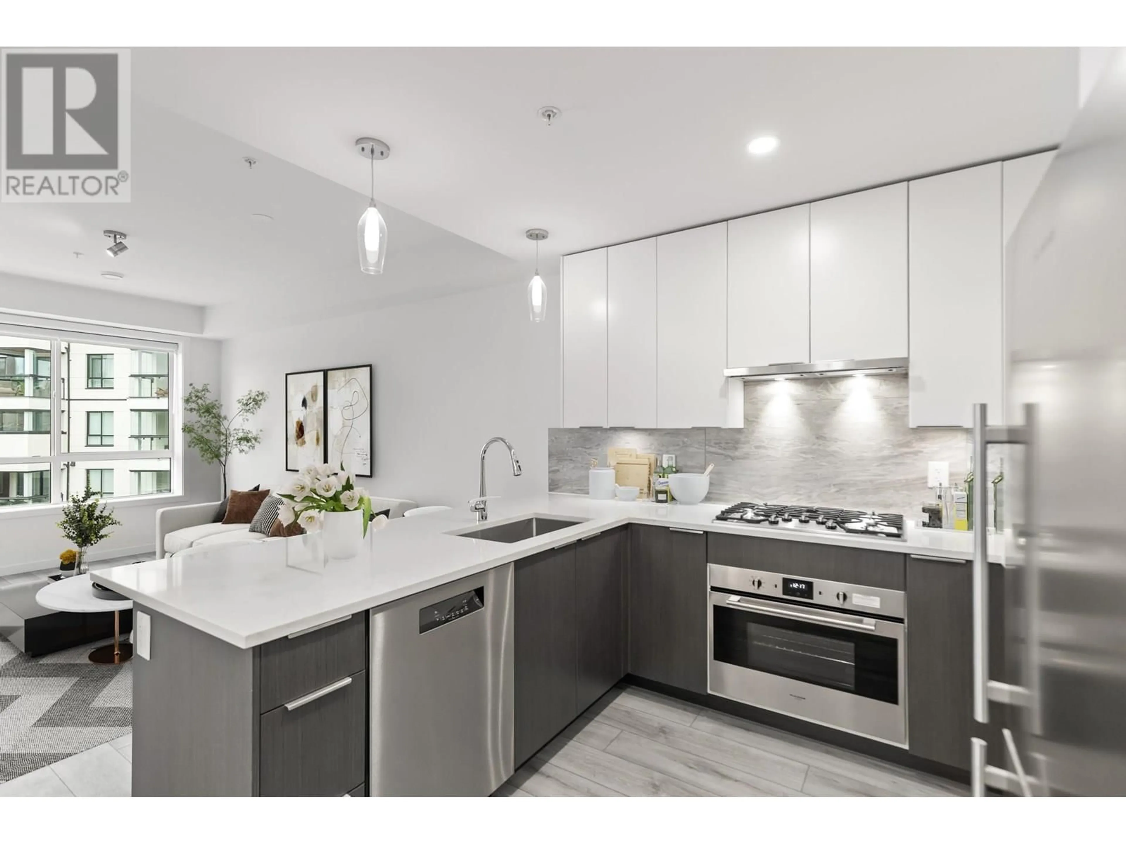 Contemporary kitchen, ceramic/tile floor for 318 - 11641 227 STREET, Maple Ridge British Columbia V2X9J6