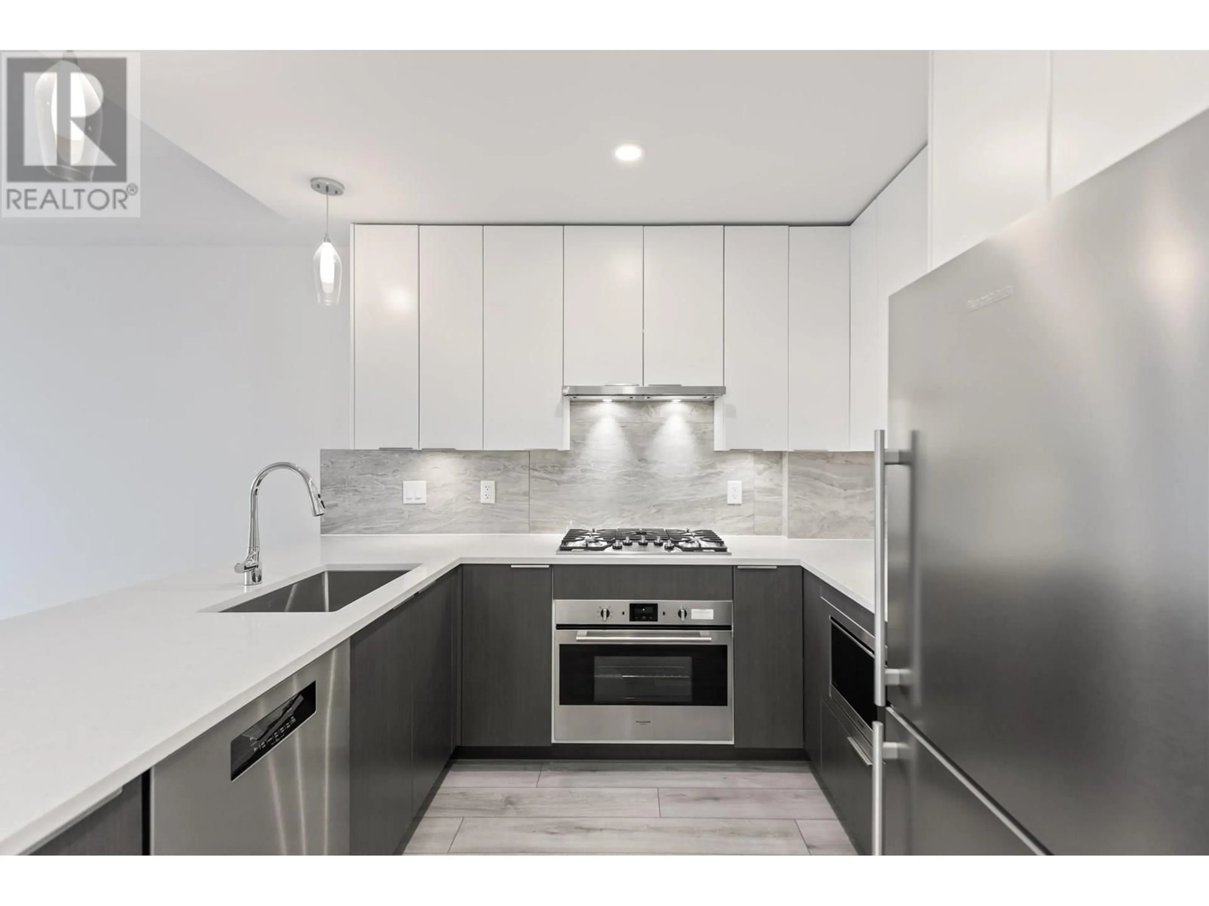Standard kitchen, unknown for 318 - 11641 227 STREET, Maple Ridge British Columbia V2X9J6