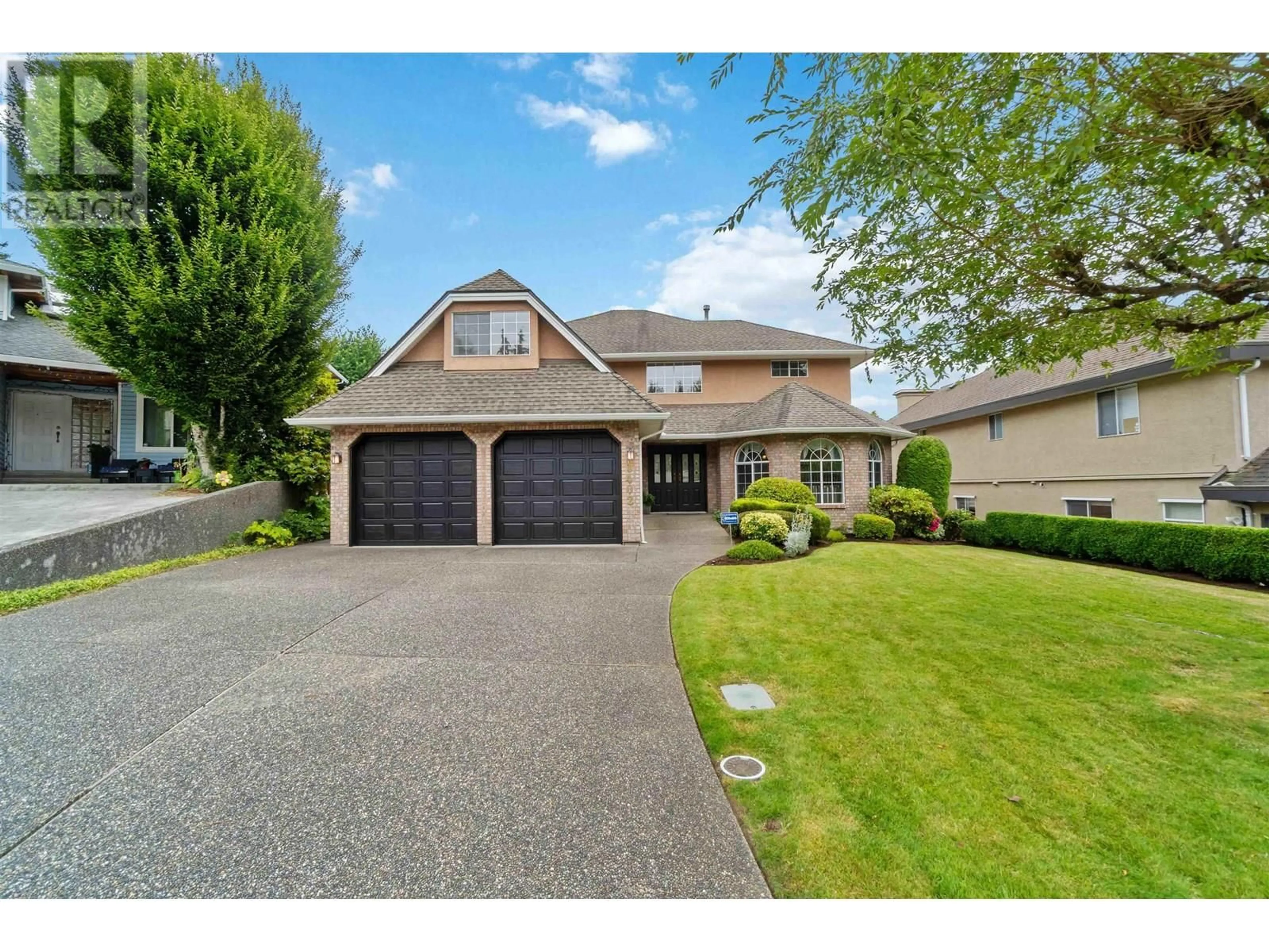 Home with vinyl exterior material, street for 1402 MAGNOLIA PLACE, Coquitlam British Columbia V3H4S8