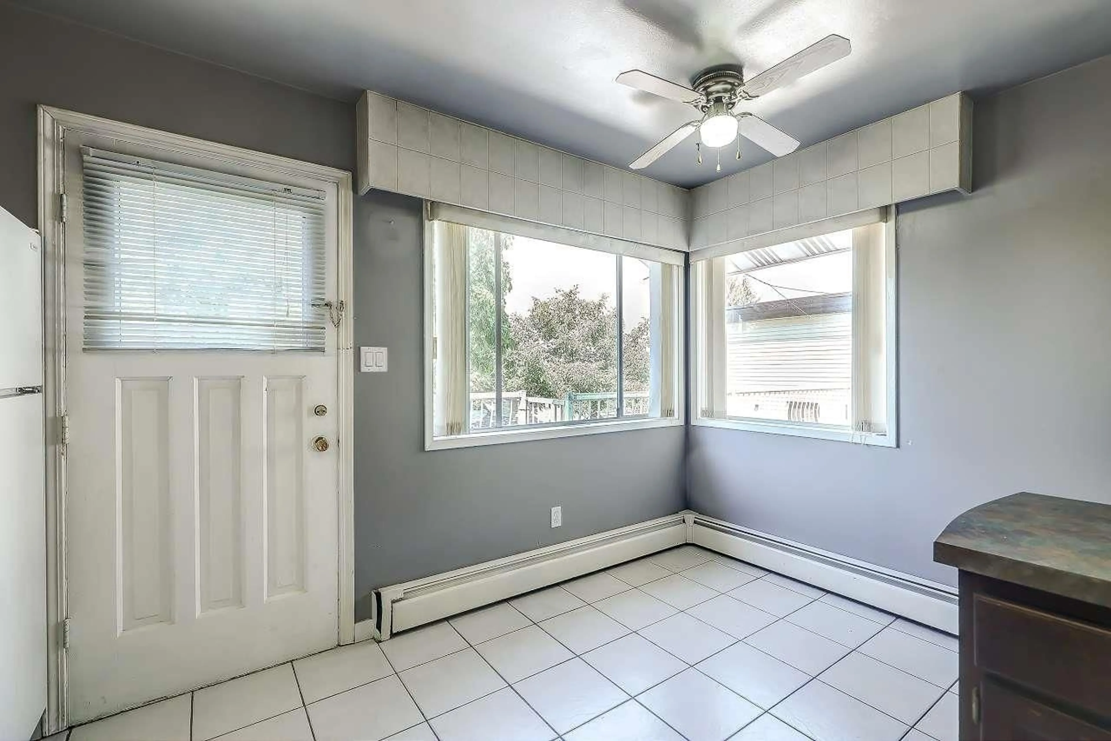 A pic of a room for 11243 136, Surrey British Columbia V3R3B8