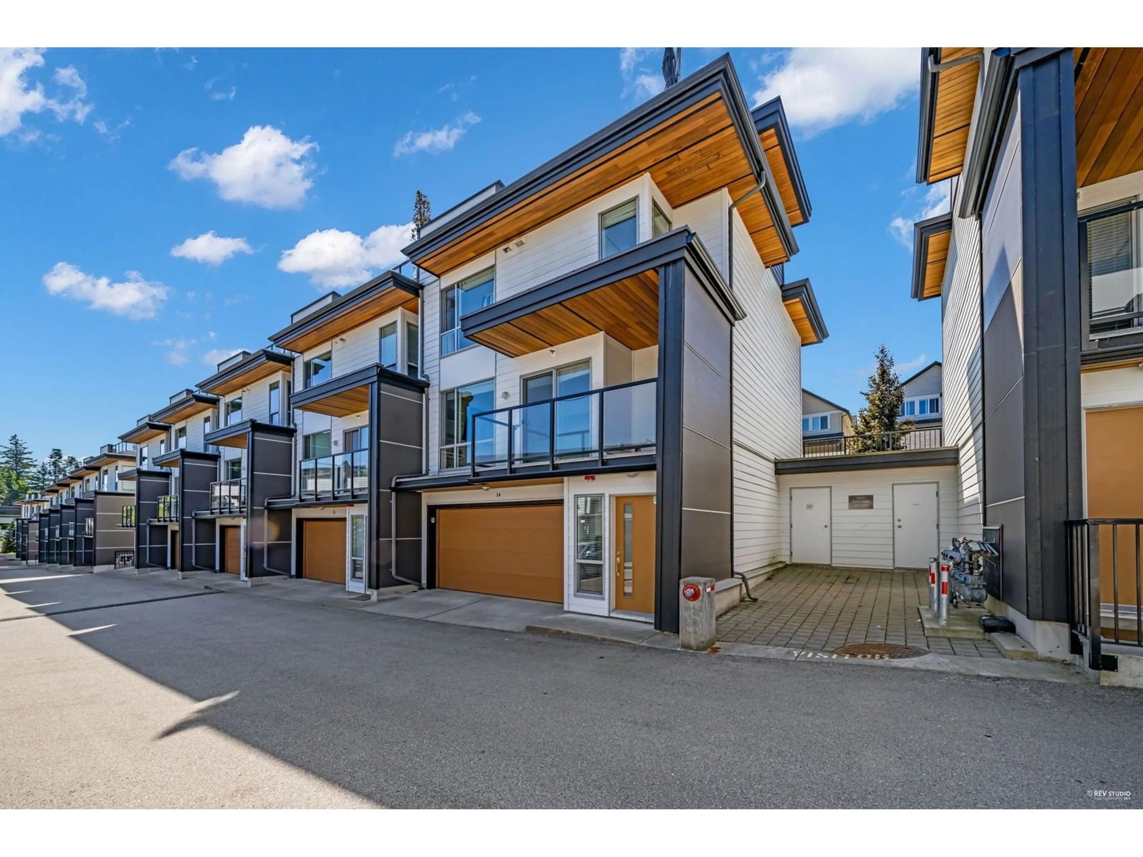 A pic from outside/outdoor area/front of a property/back of a property/a pic from drone, street for 14 - 2825 159, Surrey British Columbia V3Z0T9