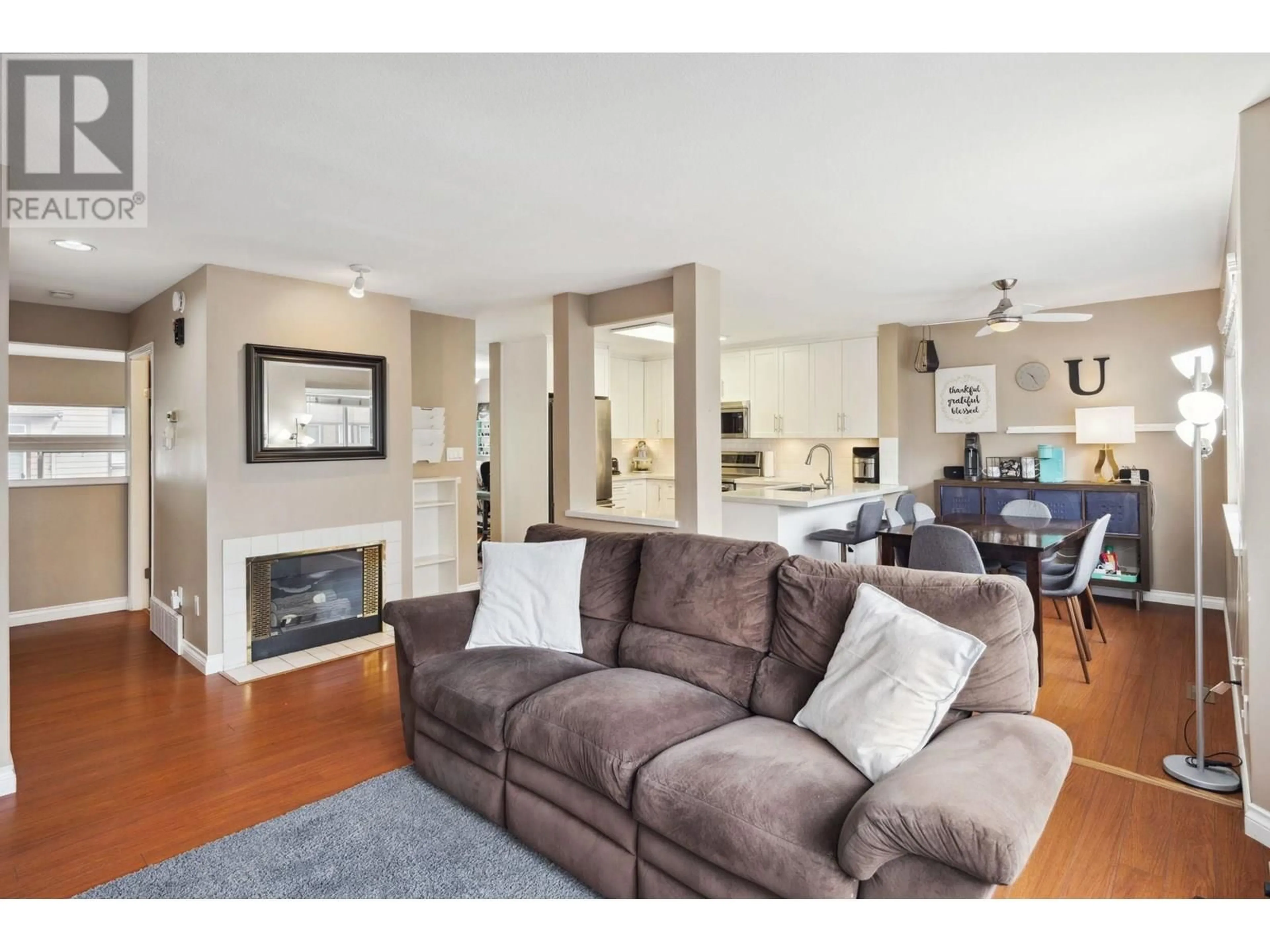 Living room with furniture, unknown for 62 - 5380 SMITH DRIVE, Richmond British Columbia V6V2K8