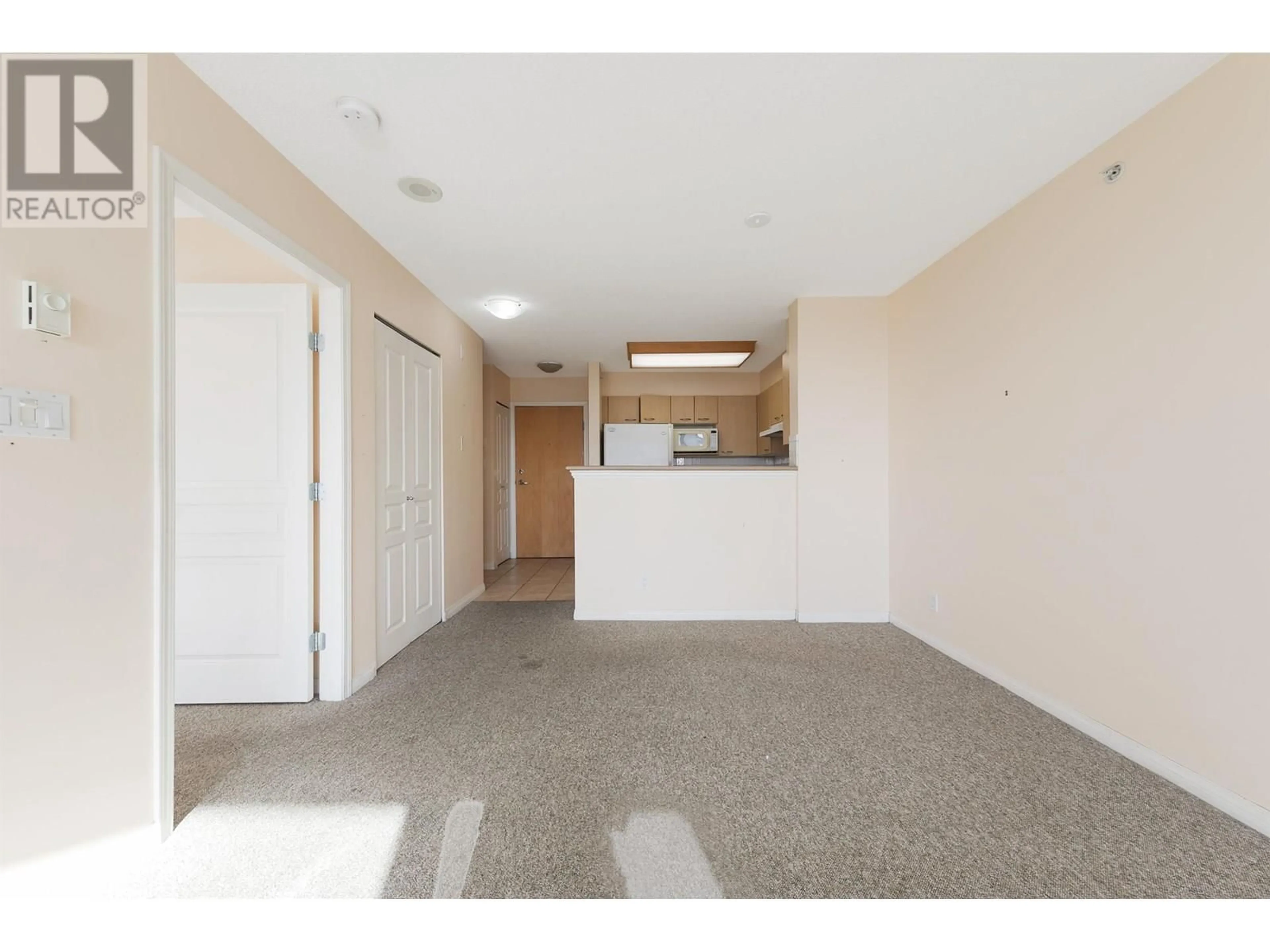 A pic of a room for 703 - 1575 10TH AVENUE, Vancouver British Columbia V6J5L1