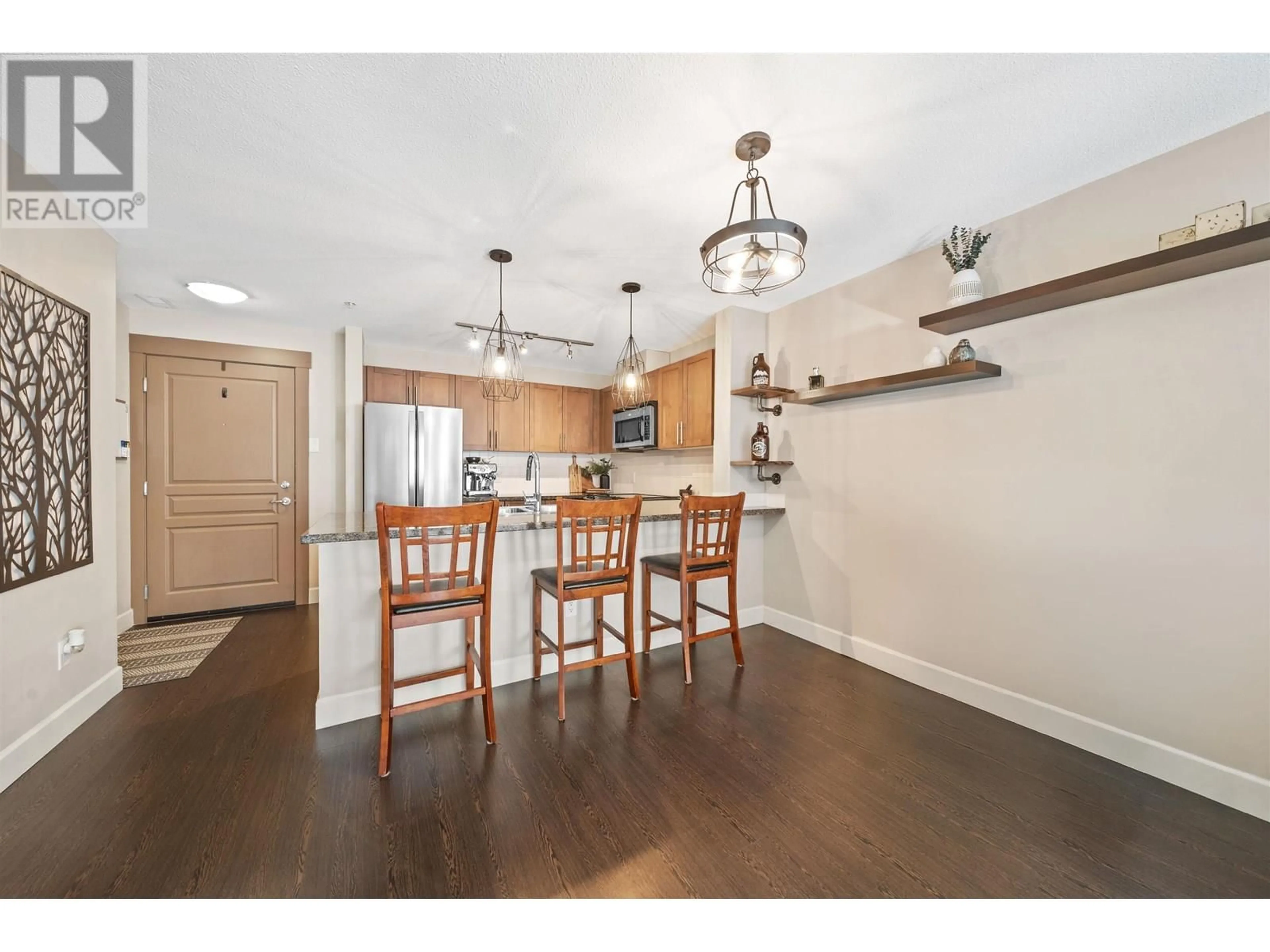 Open concept kitchen, wood/laminate floor for 213 - 12283 224 STREET, Maple Ridge British Columbia V2X8Z3