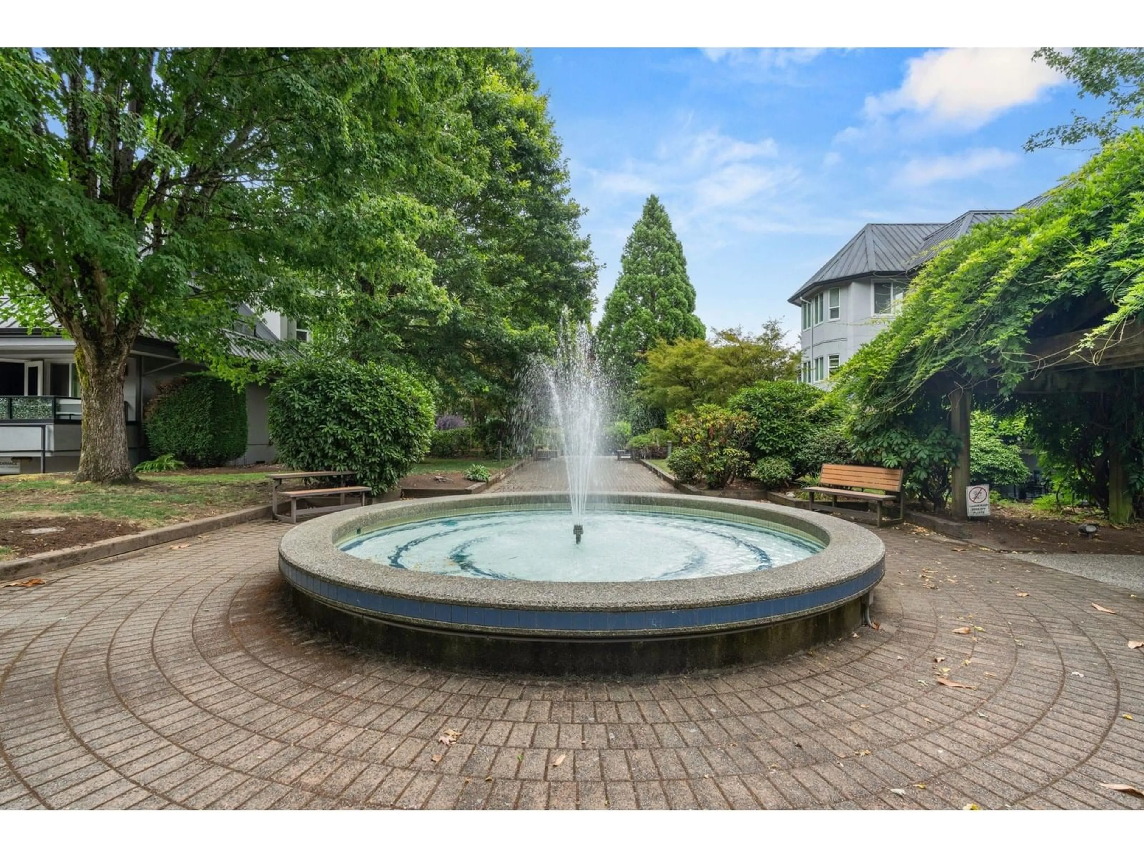 Patio, water/lake/river/ocean view for 118 - 2700 MCCALLUM, Abbotsford British Columbia V2S6X9