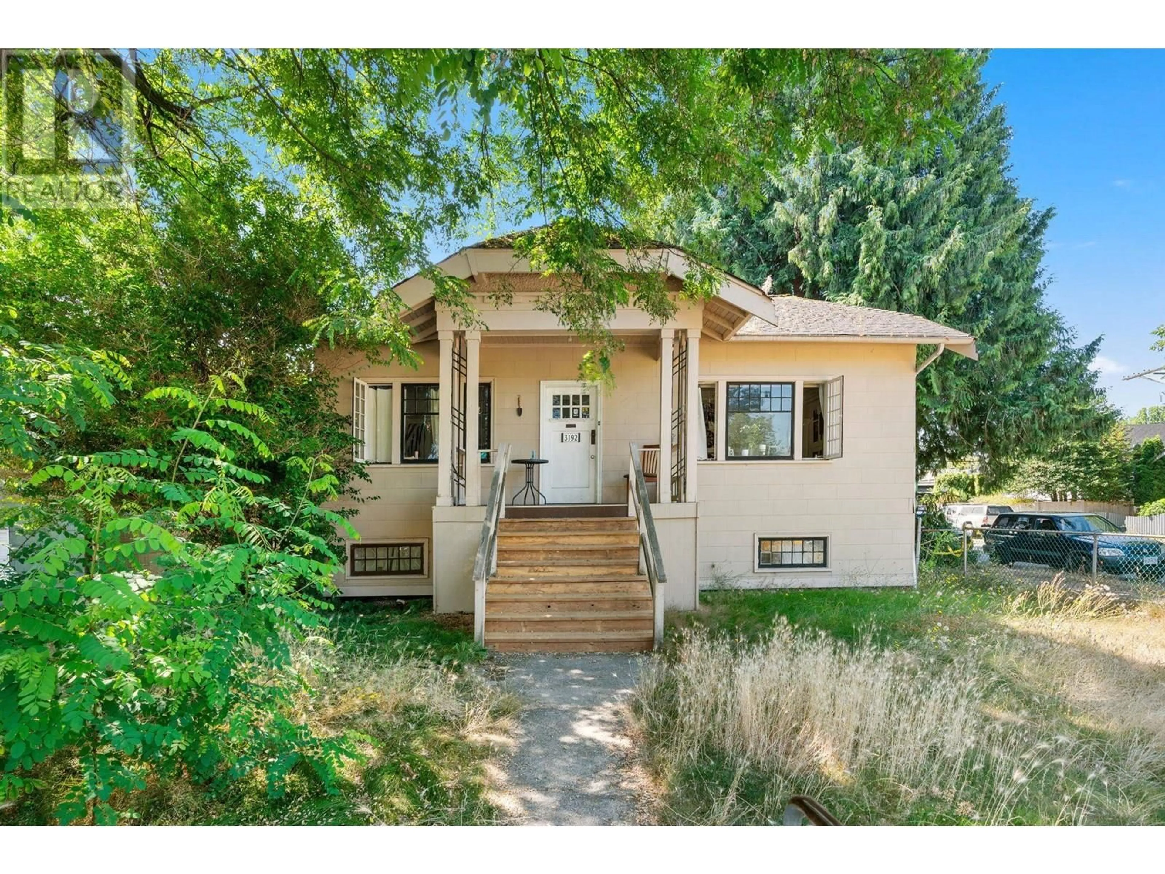 Unknown for 3192 8TH AVENUE, Vancouver British Columbia V6K2C3