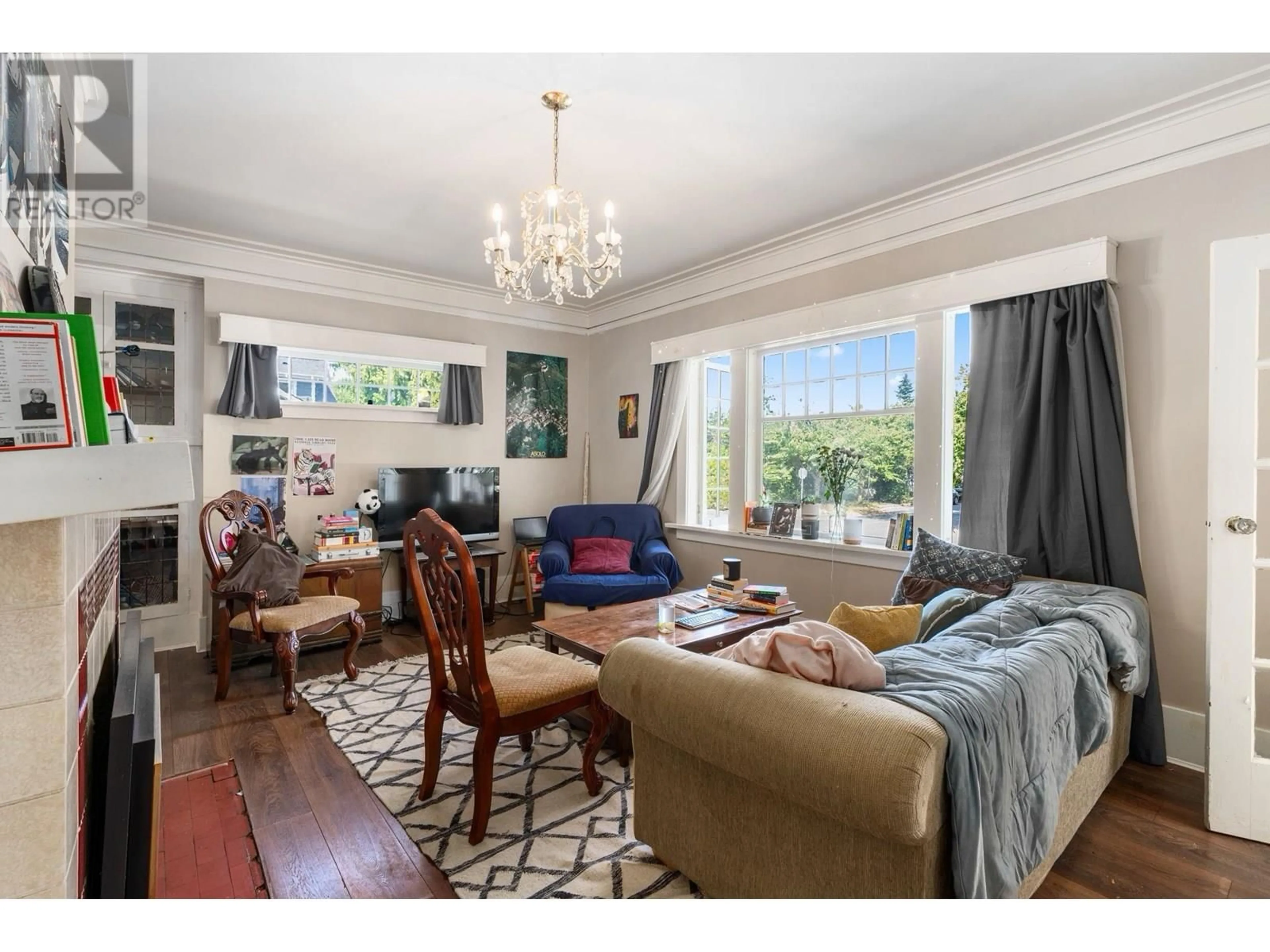 Living room with furniture, unknown for 3192 8TH AVENUE, Vancouver British Columbia V6K2C3