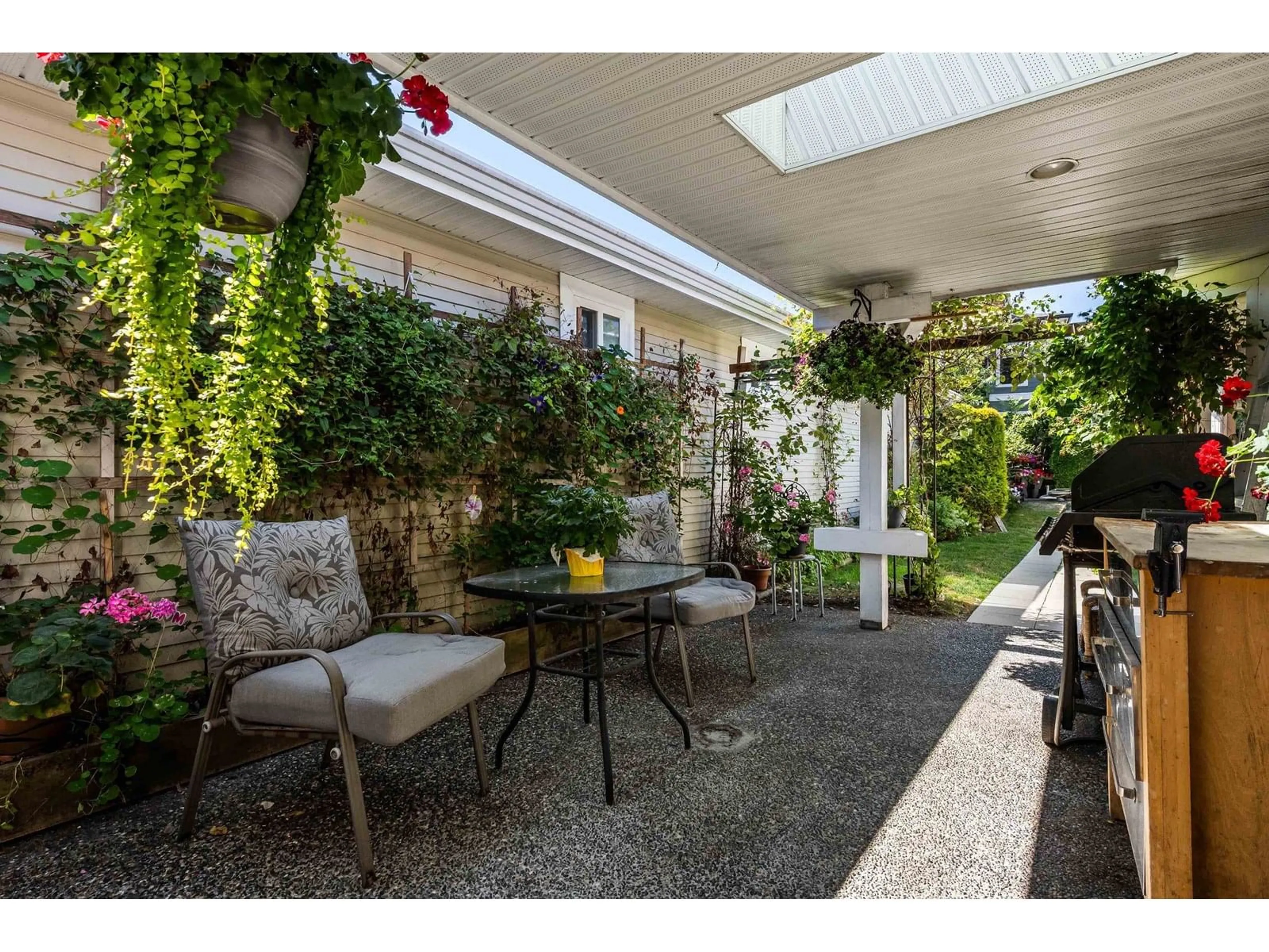 Patio, street for 118 - 6001 PROMONTORY ROAD, Chilliwack British Columbia V2R3E3