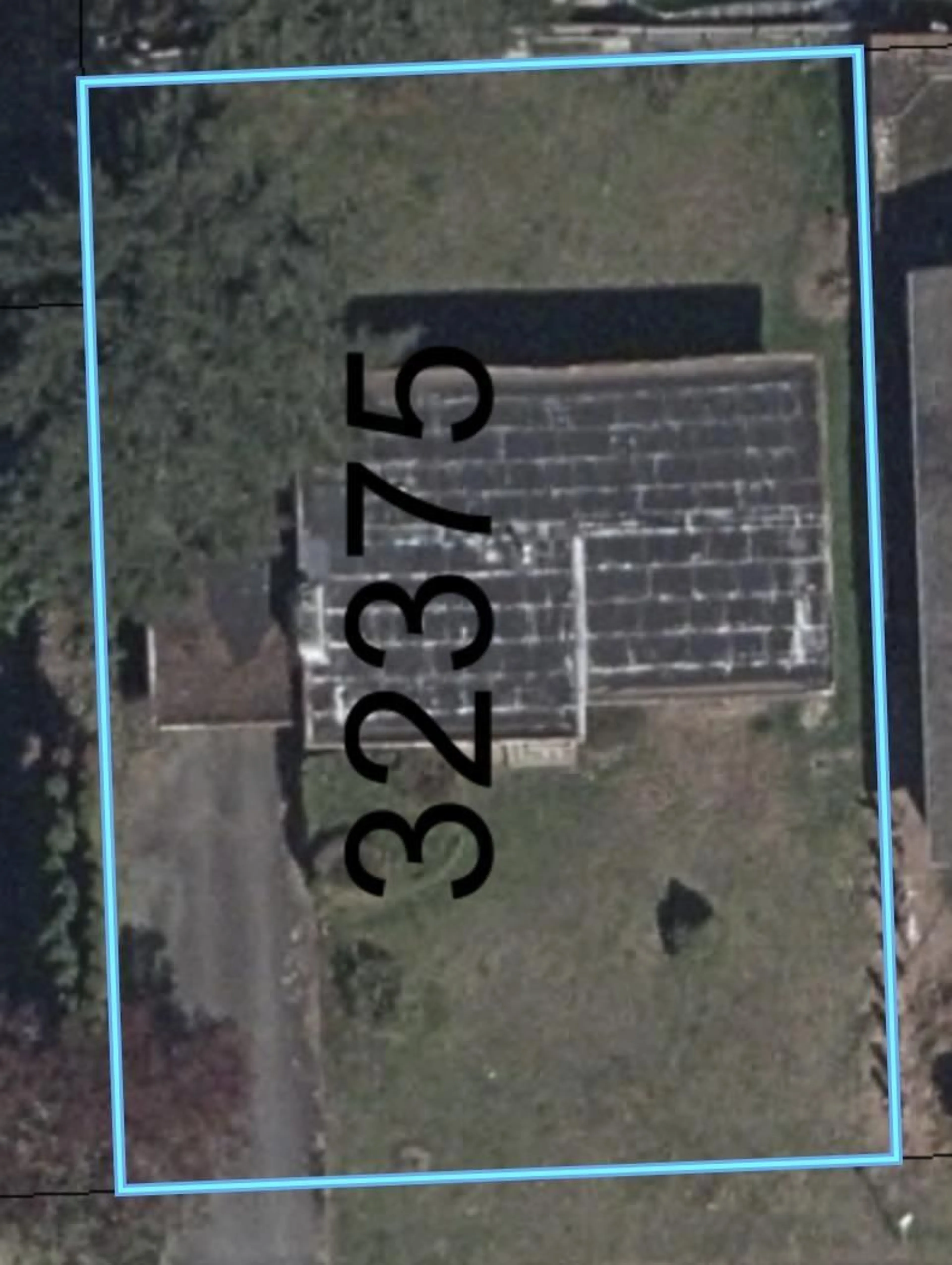 A pic from outside/outdoor area/front of a property/back of a property/a pic from drone, building for 32375 DIAMOND, Abbotsford British Columbia V2T2L8