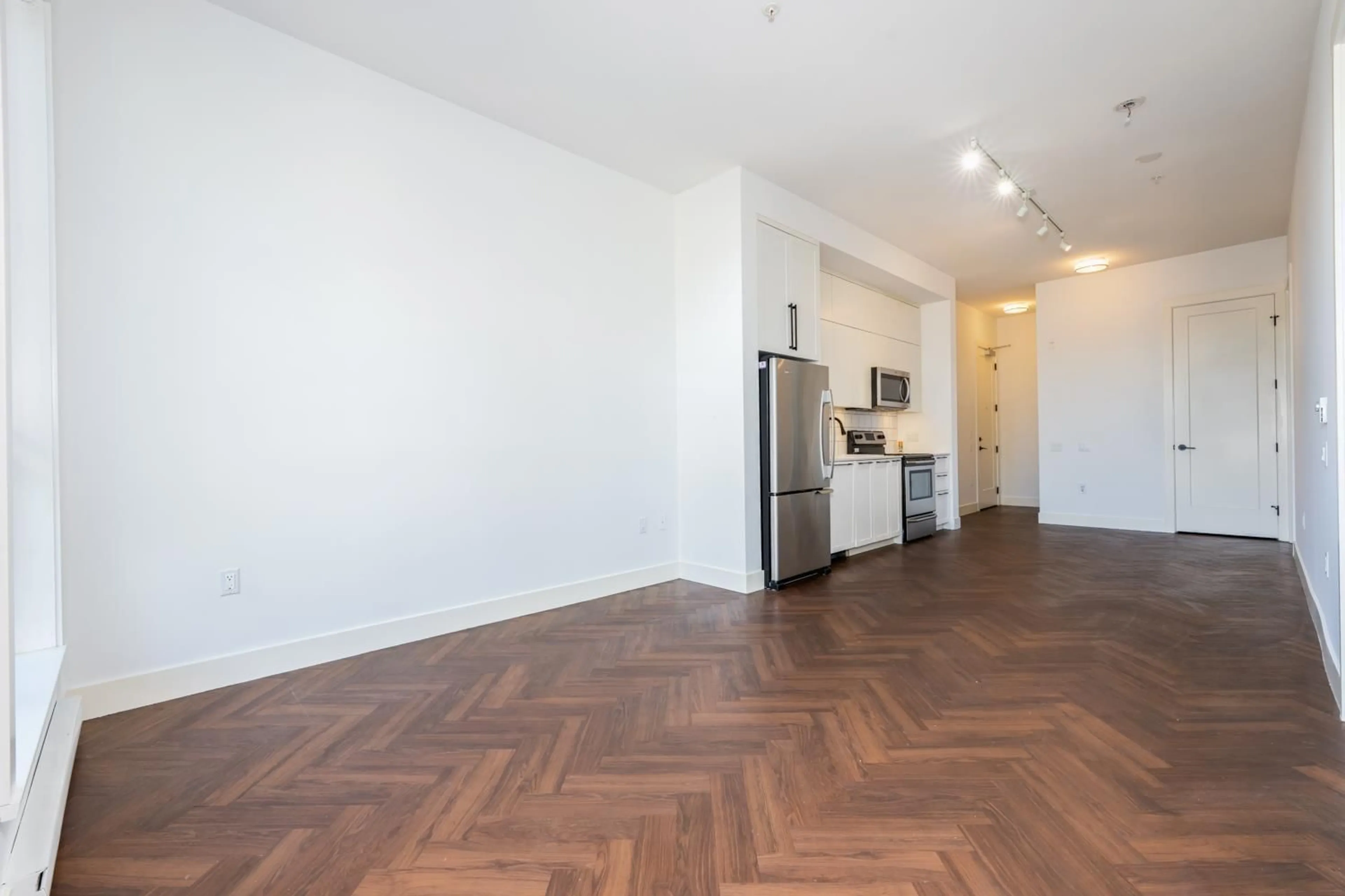 A pic of a room for 316 - 10168 149, Surrey British Columbia V3R0E9