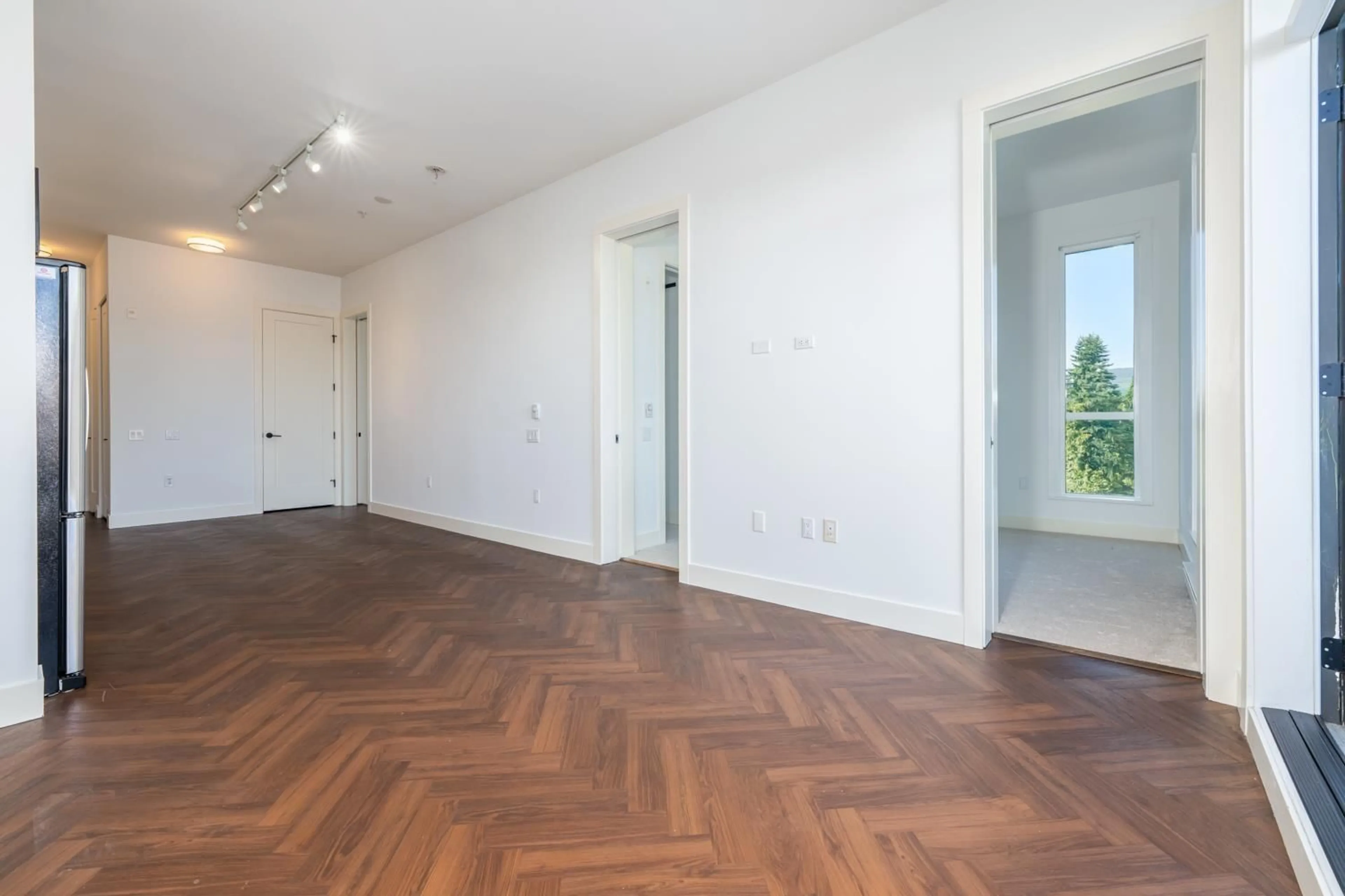 A pic of a room for 316 - 10168 149, Surrey British Columbia V3R0E9