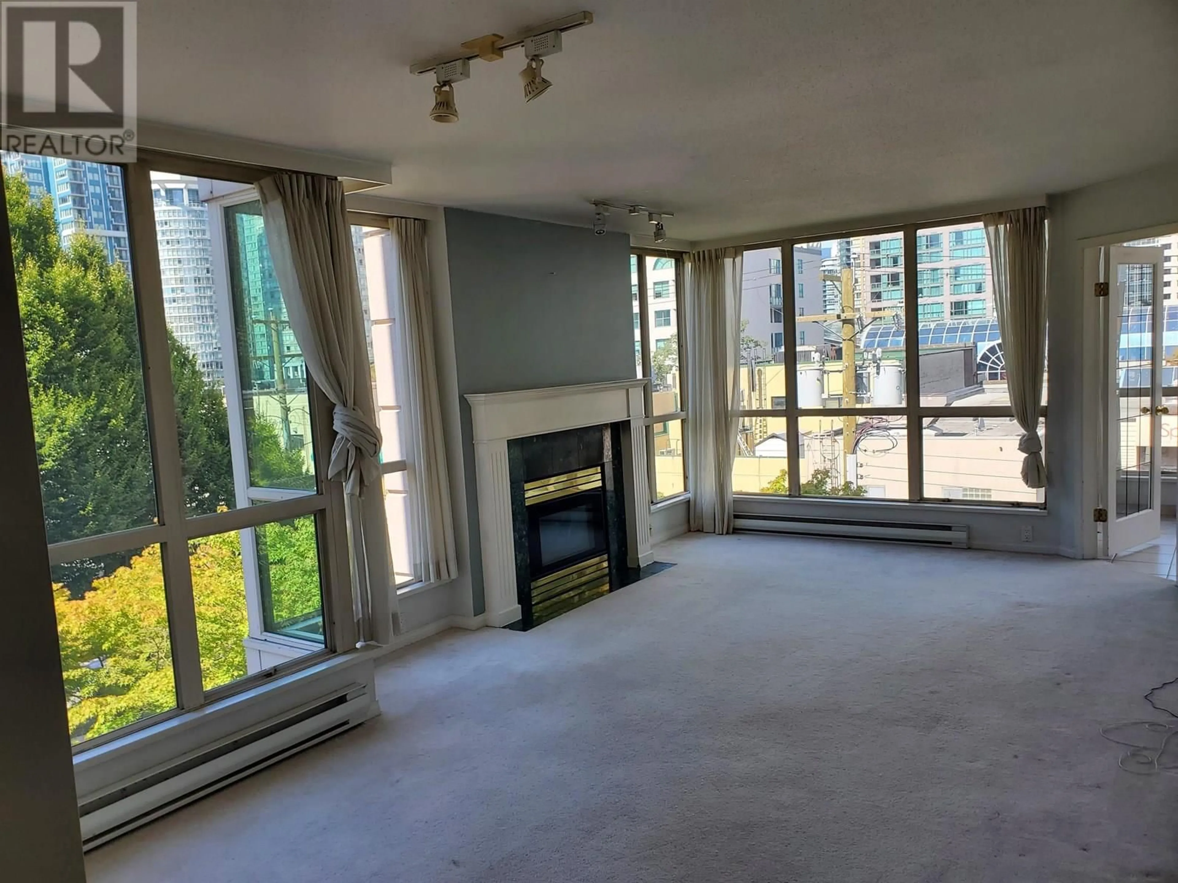 A pic of a room for 403 - 1111 HARO STREET, Vancouver British Columbia V6E1E3