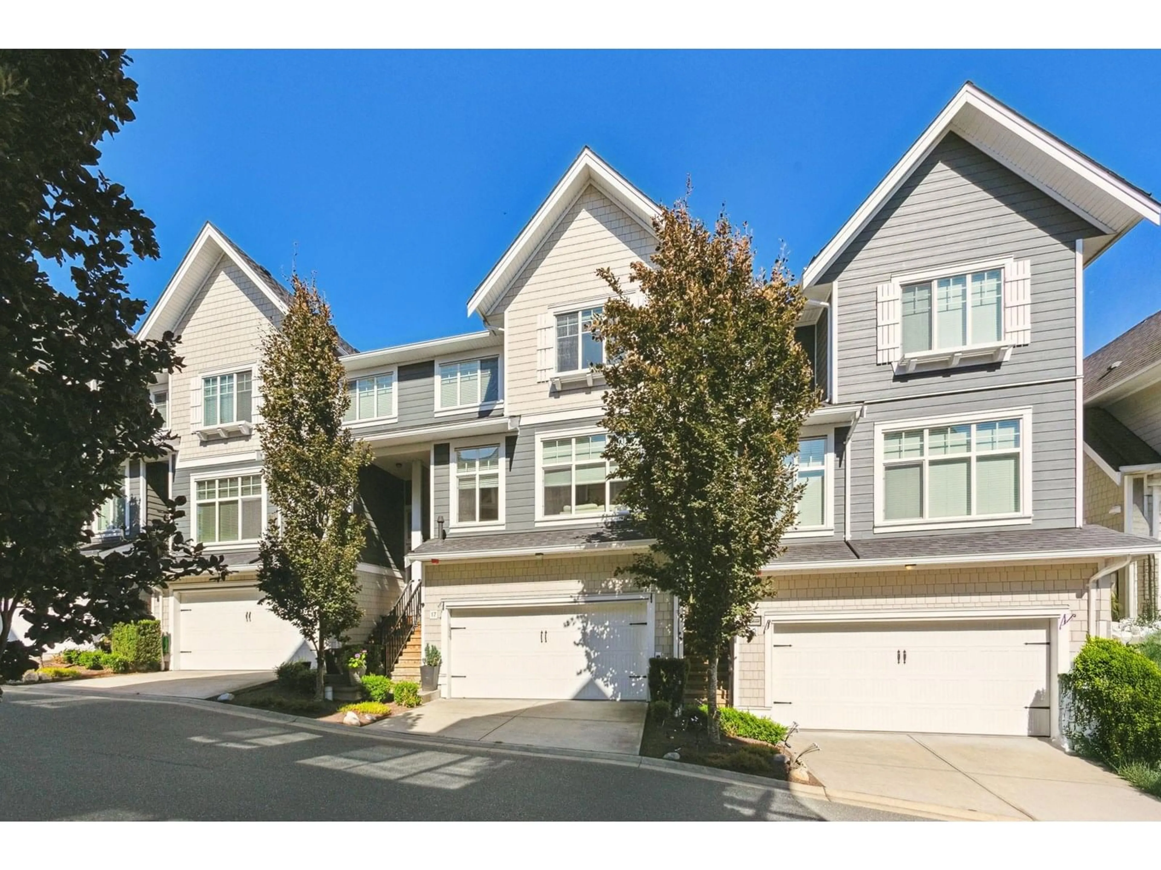 A pic from outside/outdoor area/front of a property/back of a property/a pic from drone, street for 17 - 19938 70, Langley British Columbia V2Y0R1