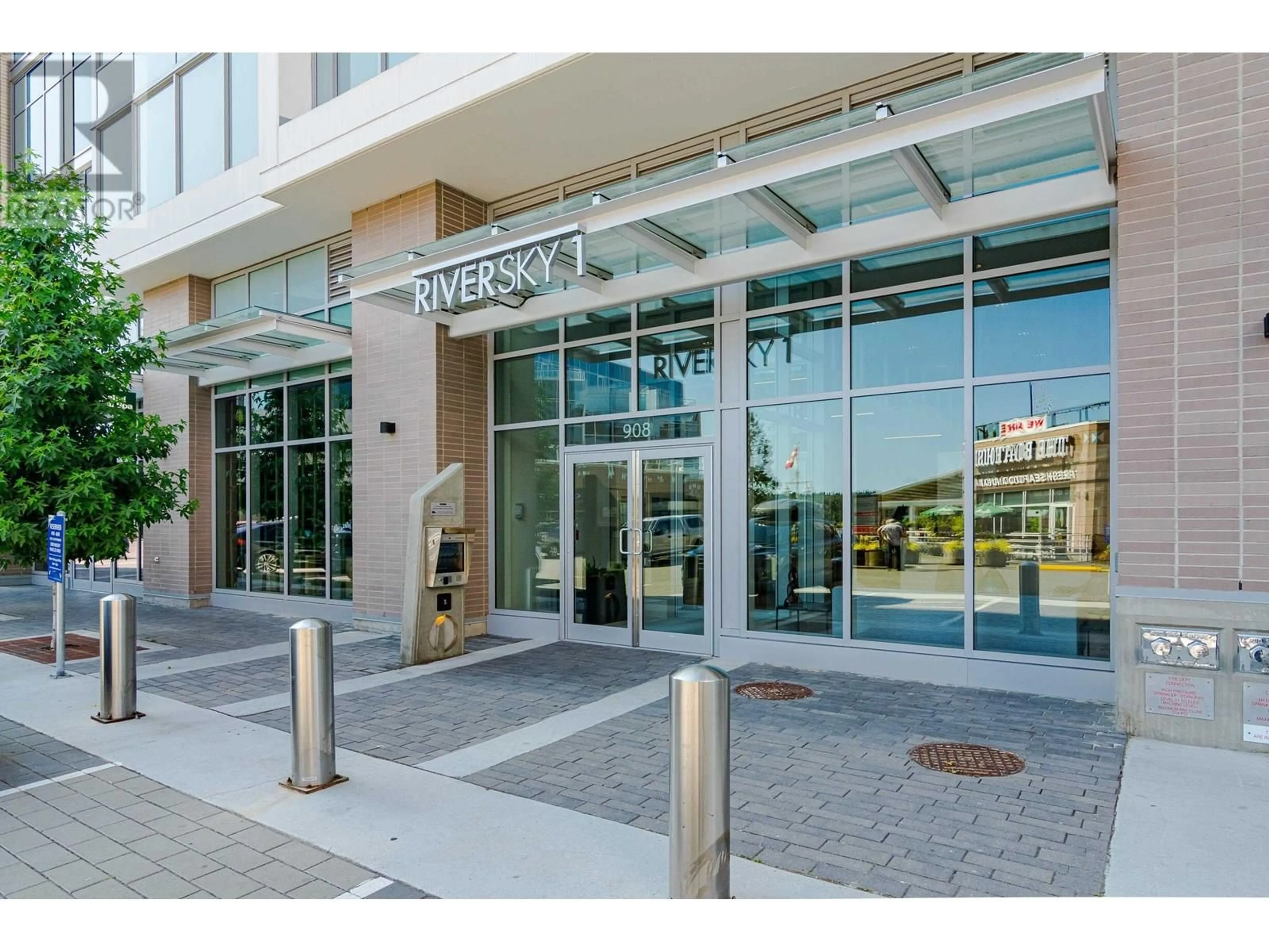Indoor foyer for 1108 - 908 QUAYSIDE DRIVE, New Westminster British Columbia V3M0L4