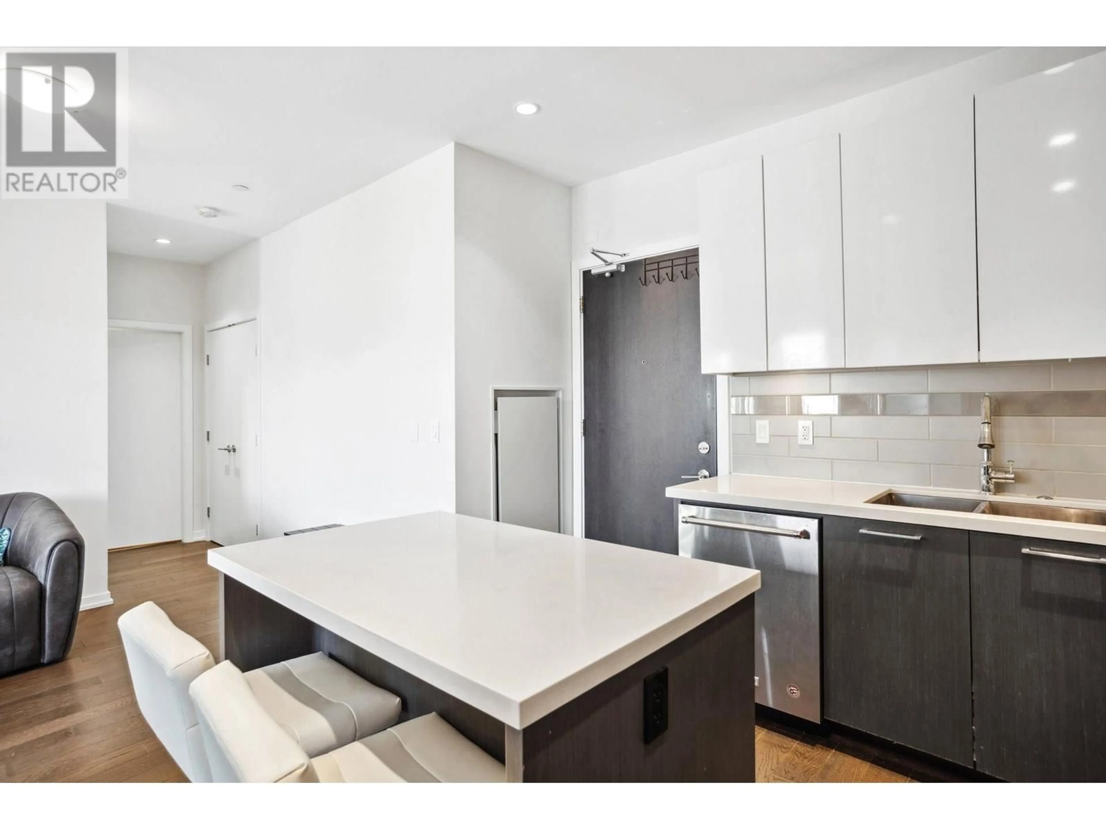 Open concept kitchen, unknown for 719 - 7008 RIVER PARKWAY, Richmond British Columbia V6X0M3