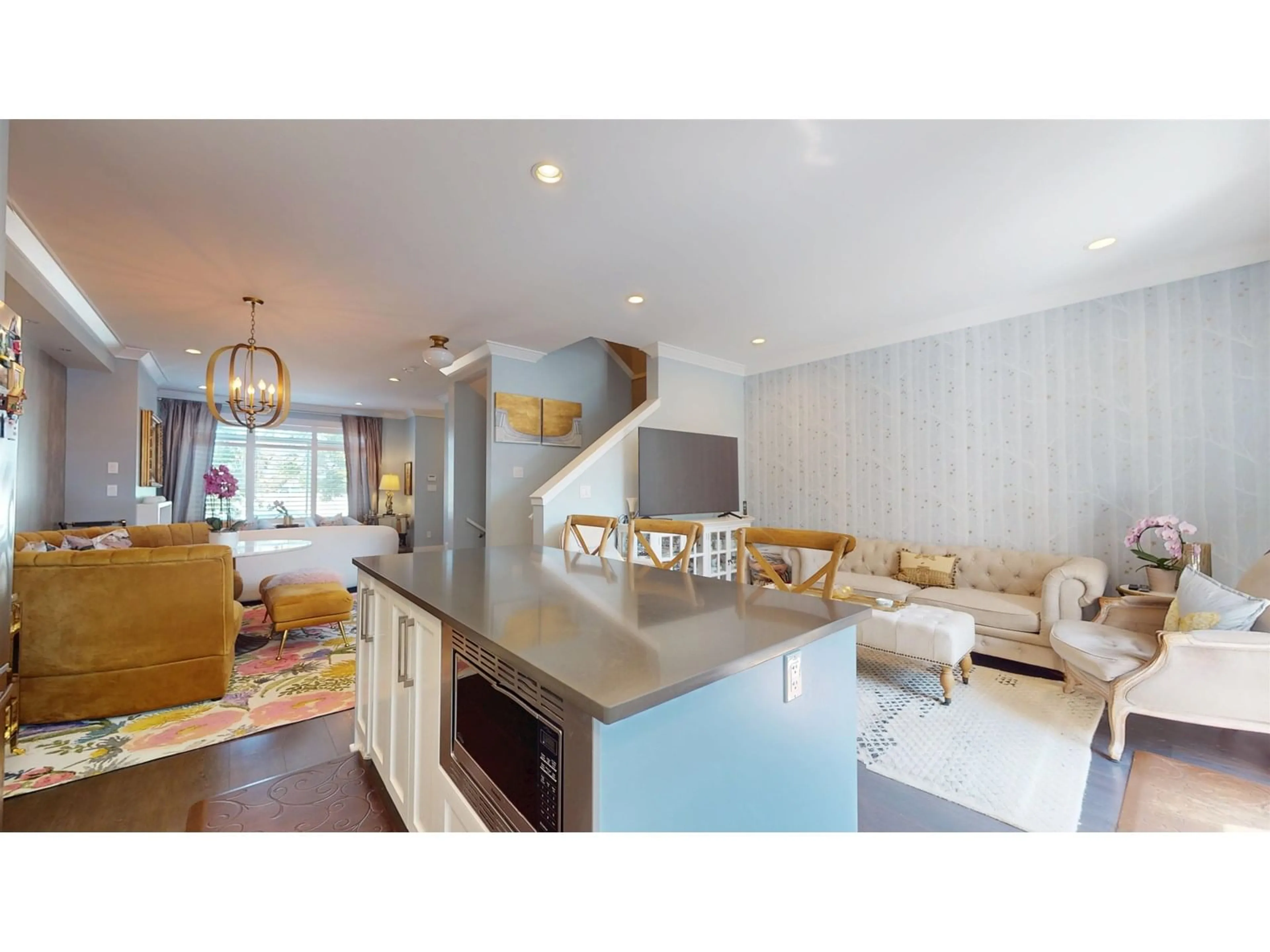 Open concept kitchen, wood/laminate floor for 16428 25, Surrey British Columbia V3Z0M8