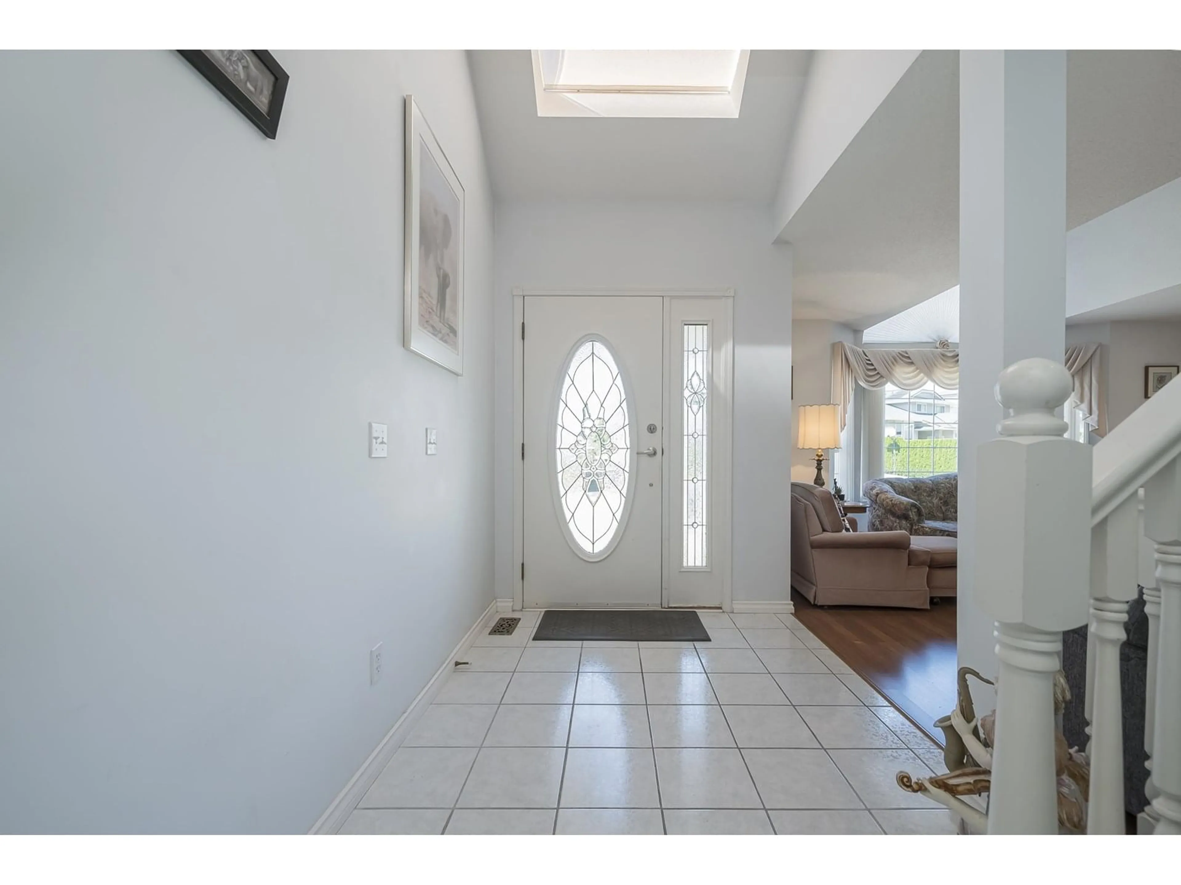 Indoor entryway for 2971 SOUTHERN, Abbotsford British Columbia V2T5H8
