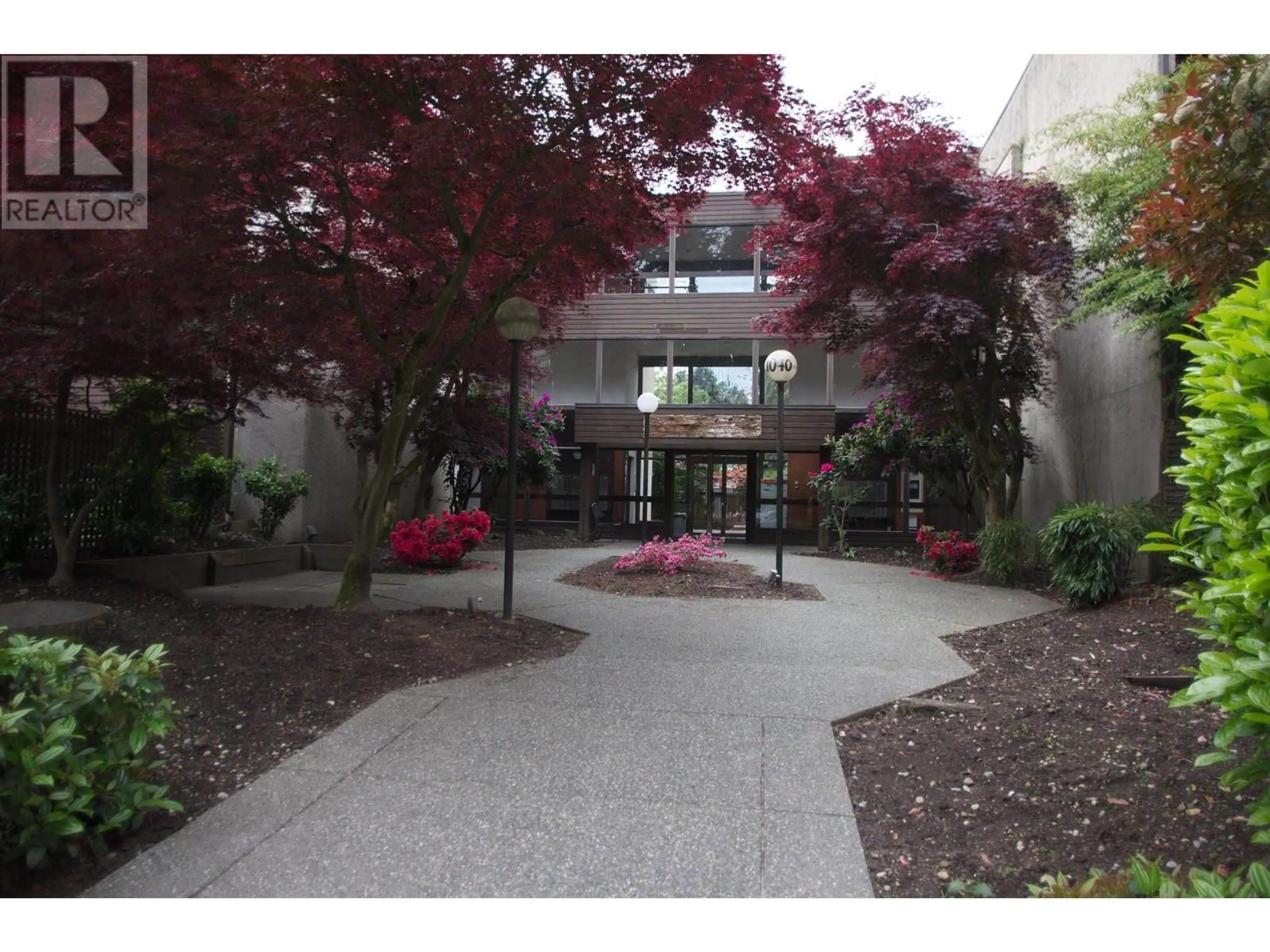 Indoor foyer for 119 - 1040 KING ALBERT AVENUE, Coquitlam British Columbia V3J1X5