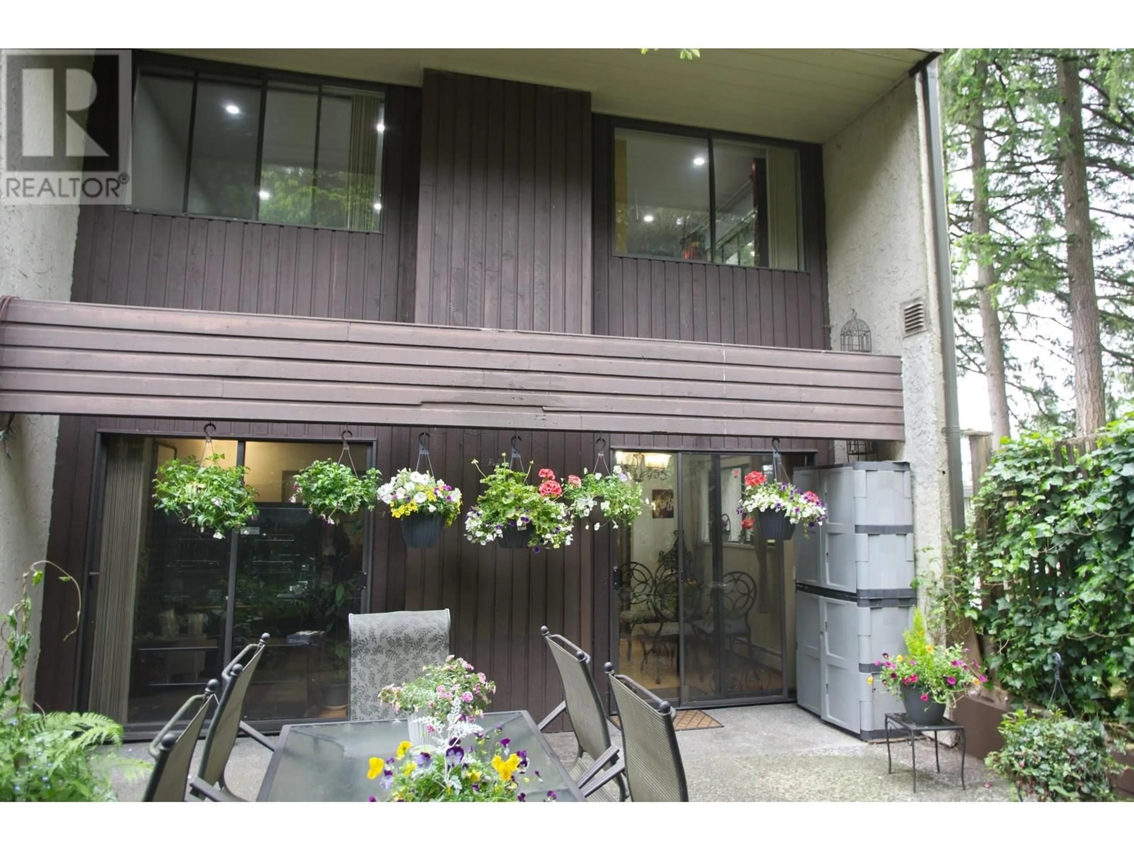 Patio, building for 119 - 1040 KING ALBERT AVENUE, Coquitlam British Columbia V3J1X5