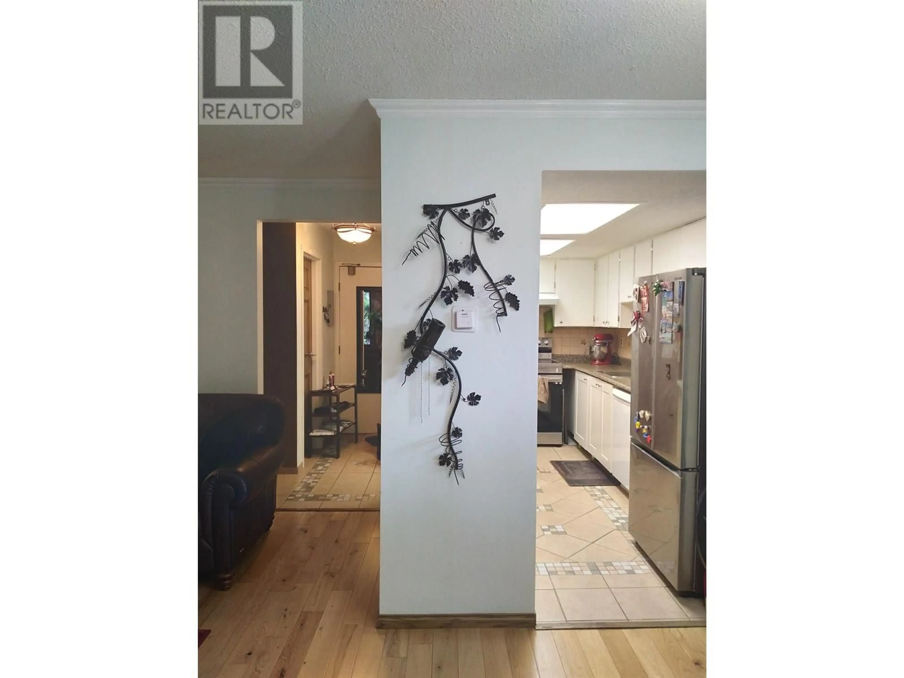 Indoor entryway for 119 - 1040 KING ALBERT AVENUE, Coquitlam British Columbia V3J1X5