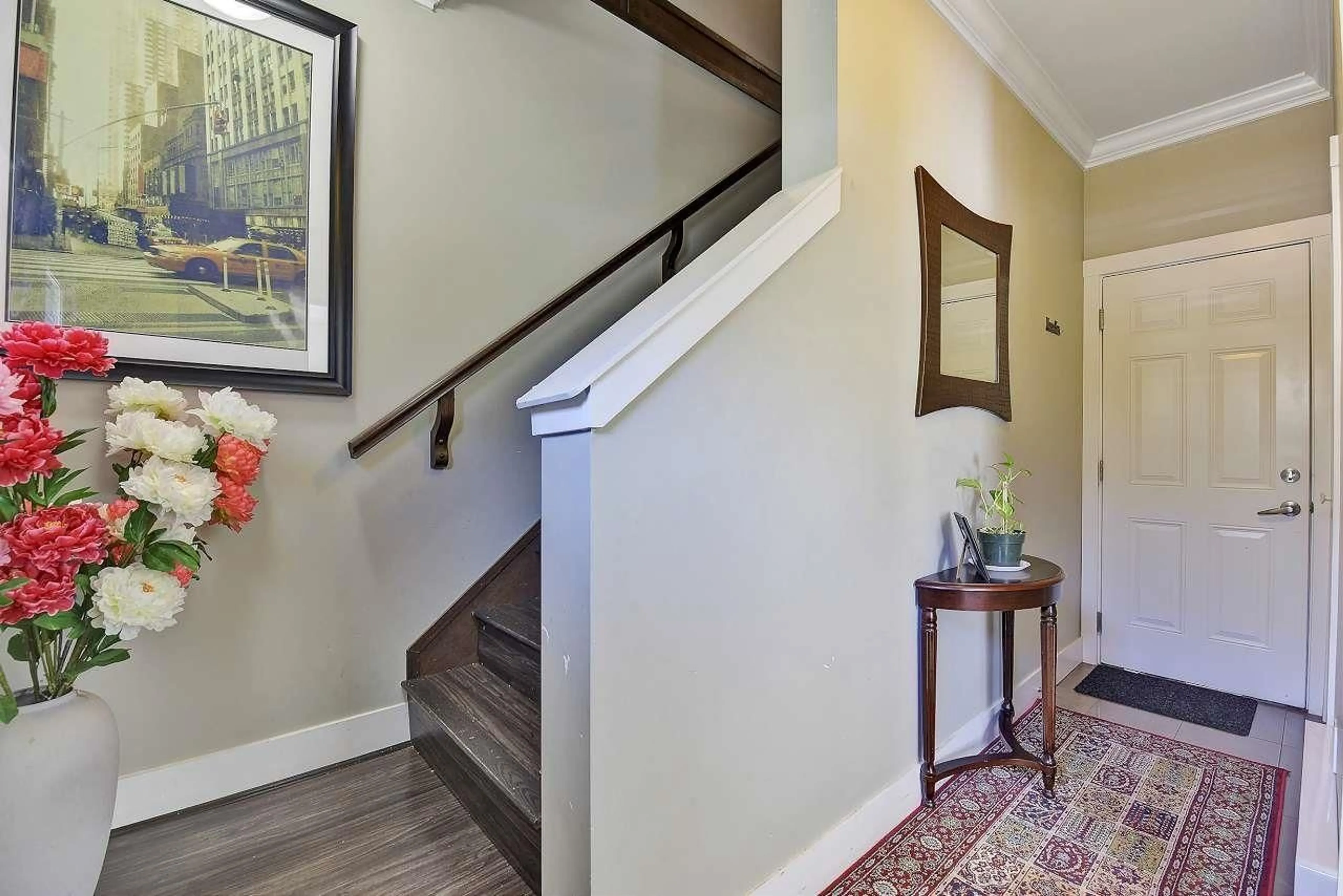 Indoor entryway for 6 - 14285 64, Surrey British Columbia V3W1Z2