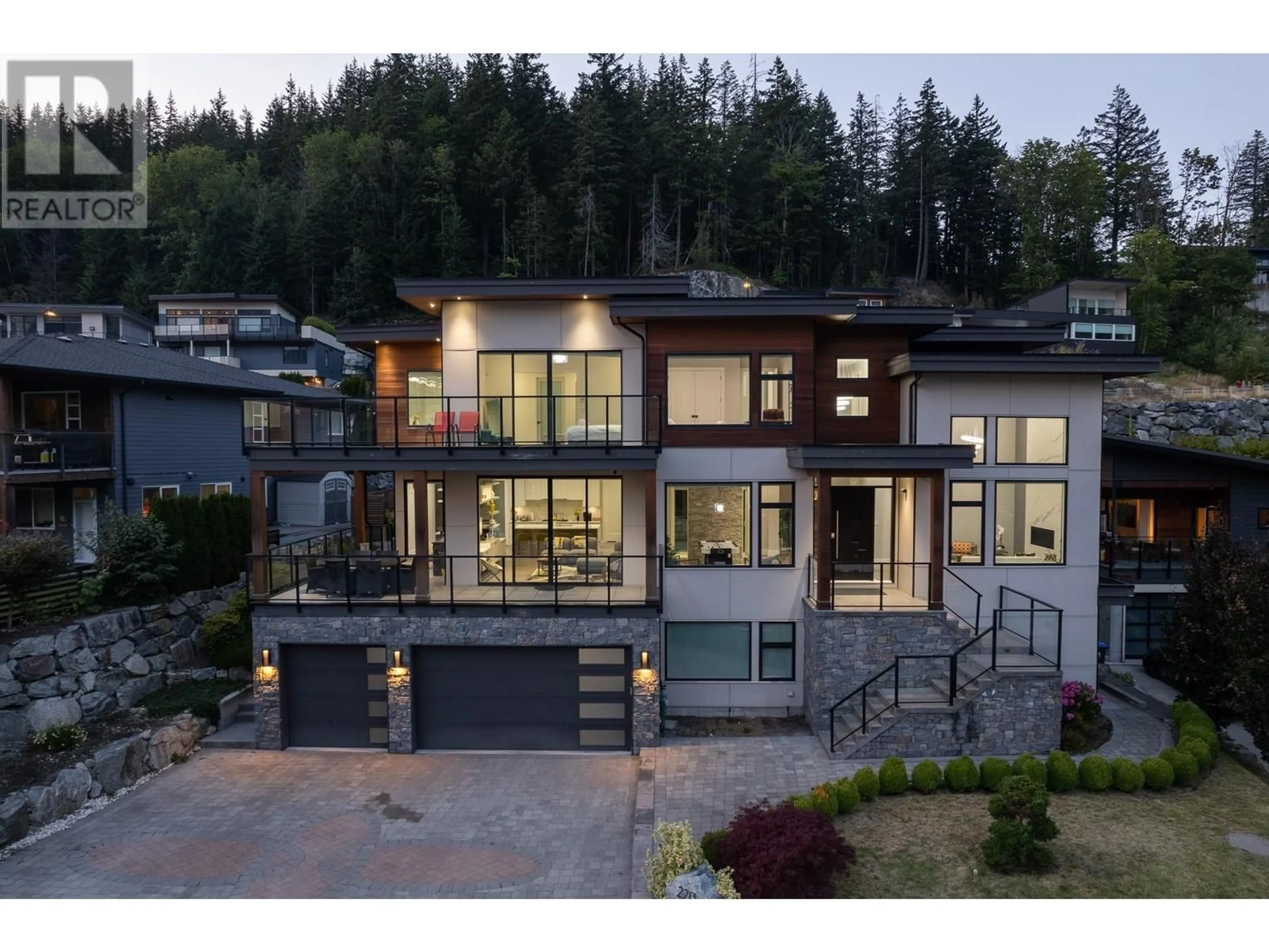Unknown for 2213 WINDSAIL PLACE, Squamish British Columbia V8B0T6