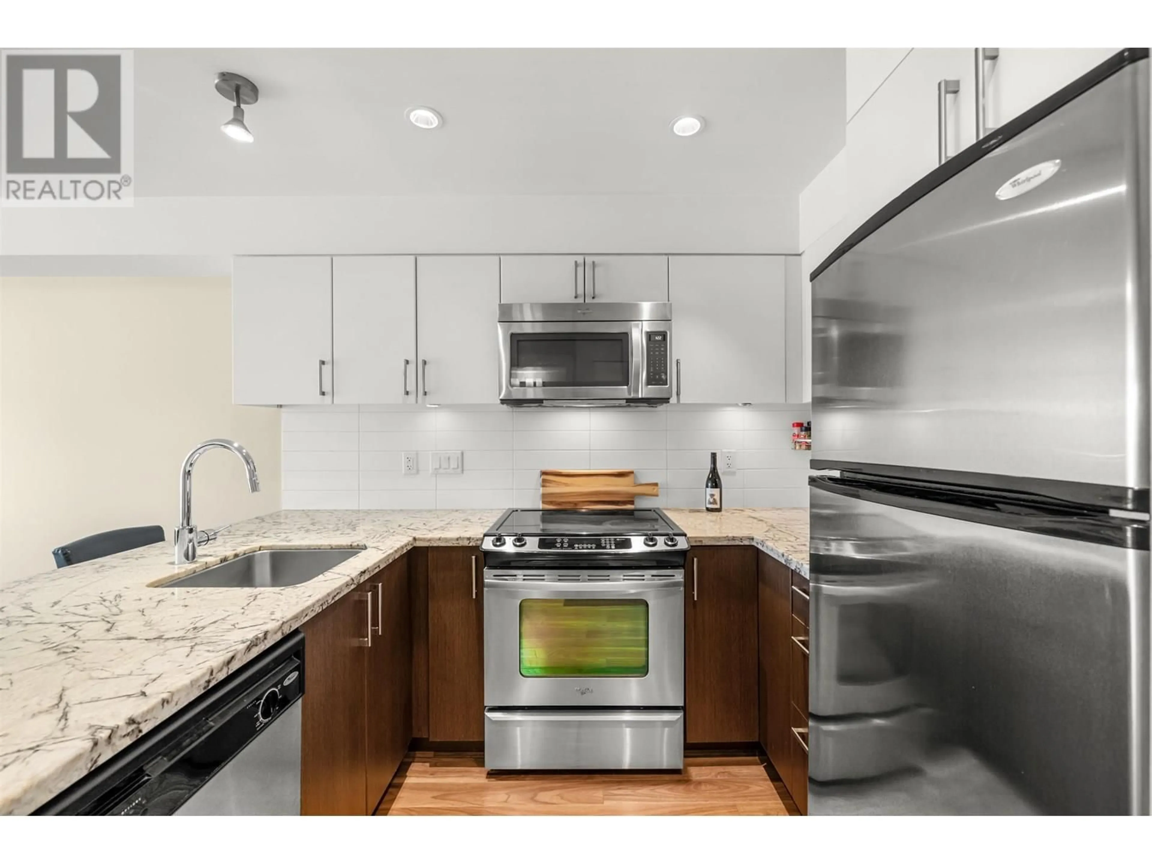 Standard kitchen, unknown for 319 - 85 EIGHTH AVENUE, New Westminster British Columbia V3L0E9