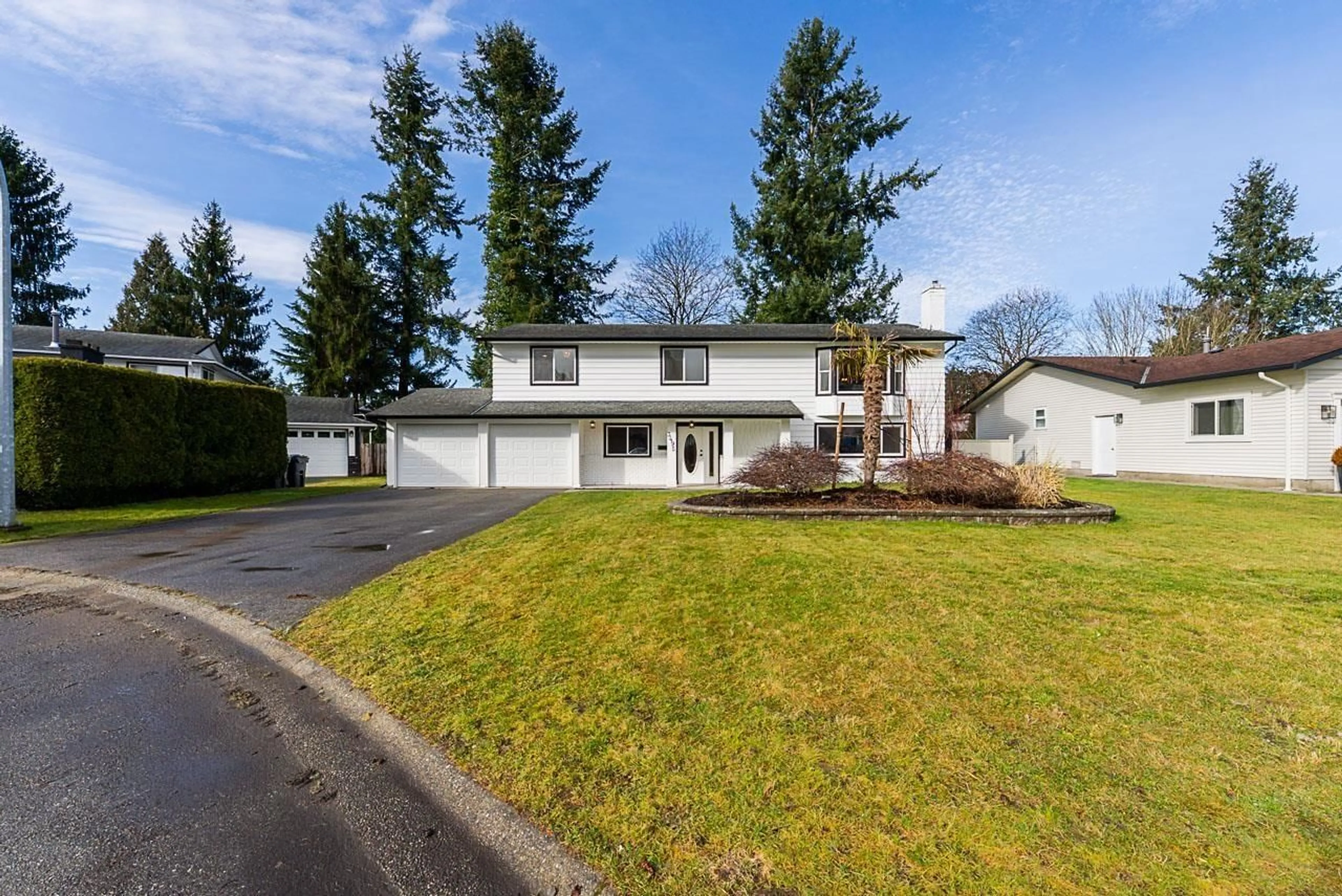 Home with vinyl exterior material, street for 3495 197, Langley British Columbia V3A7C4