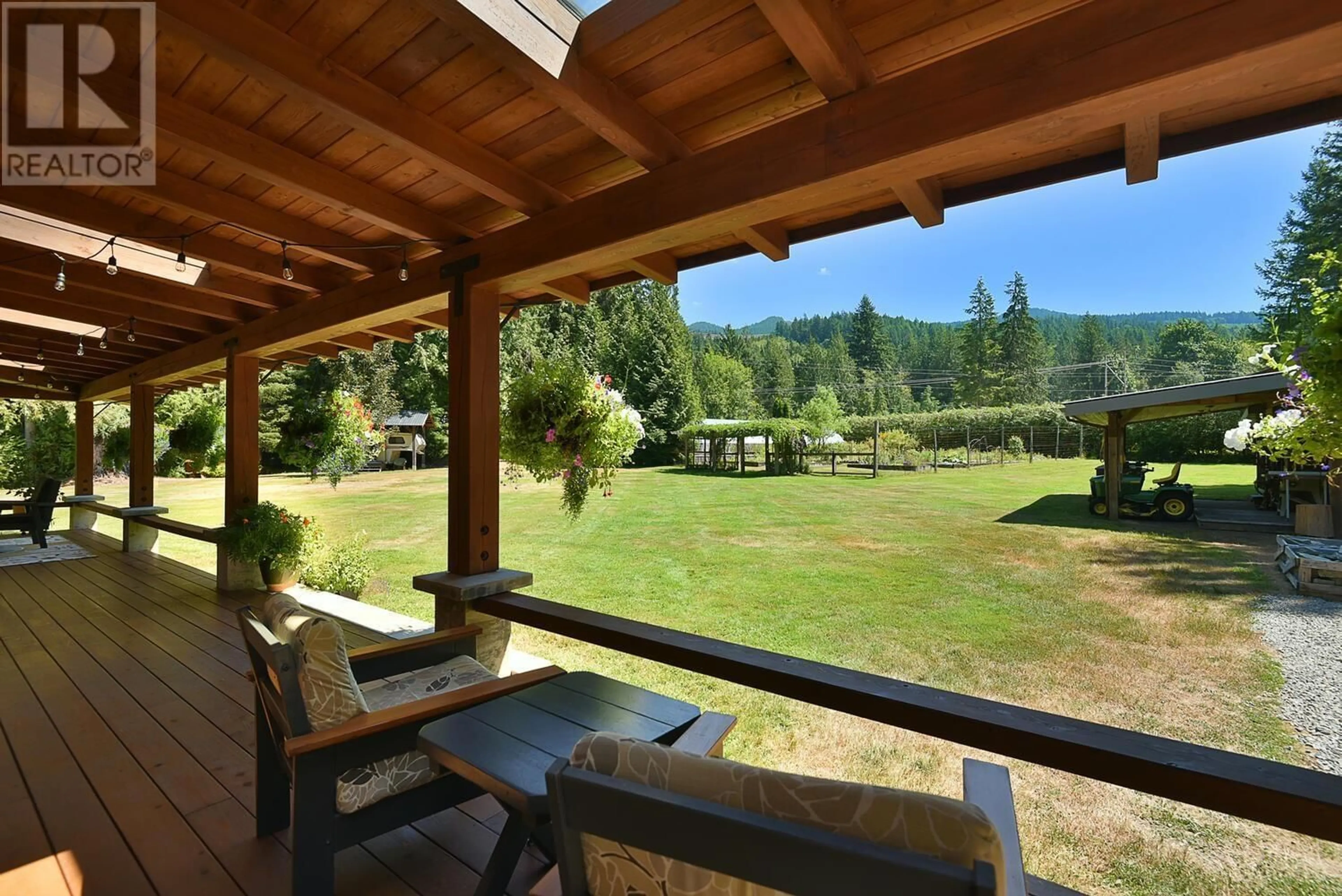 Patio, water/lake/river/ocean view for 13578 SUNSHINE COAST HIGHWAY, Madeira Park British Columbia V0N2H1