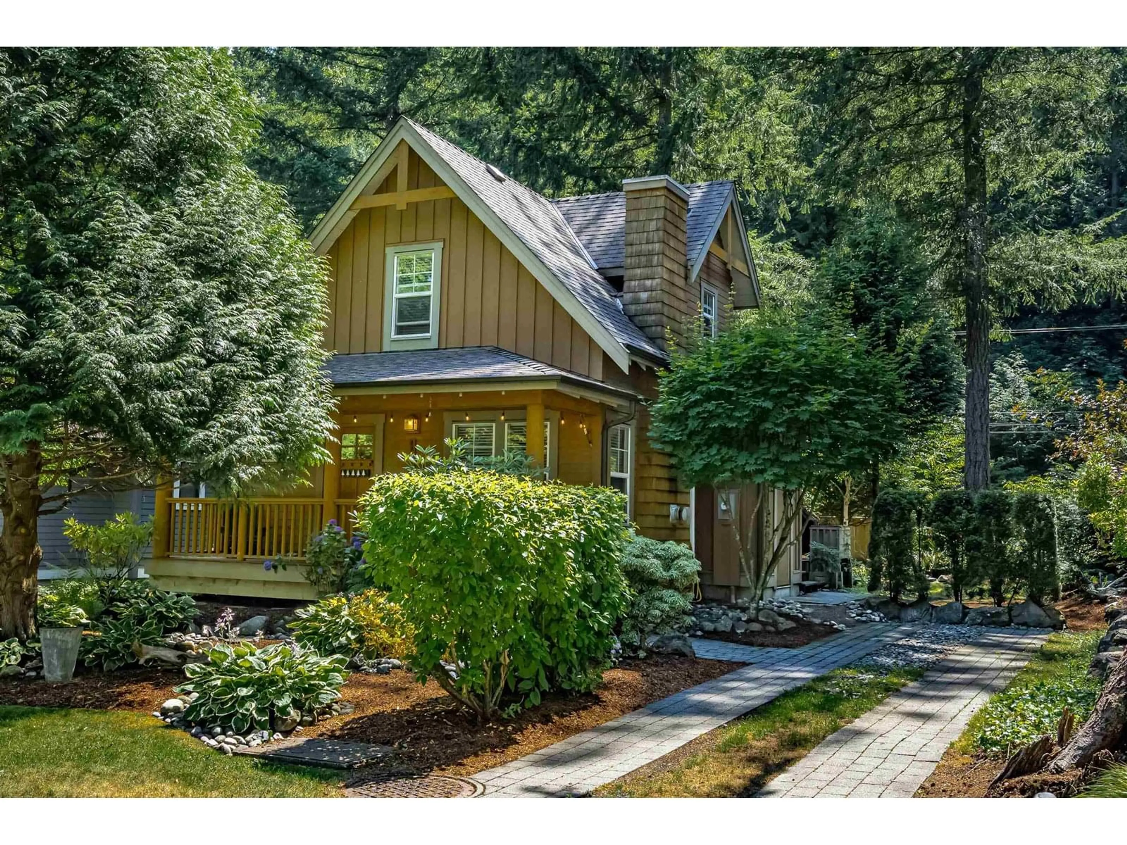 Home with vinyl exterior material, unknown for 43532 RED HAWK PASS, Lindell Beach British Columbia V2R0E1
