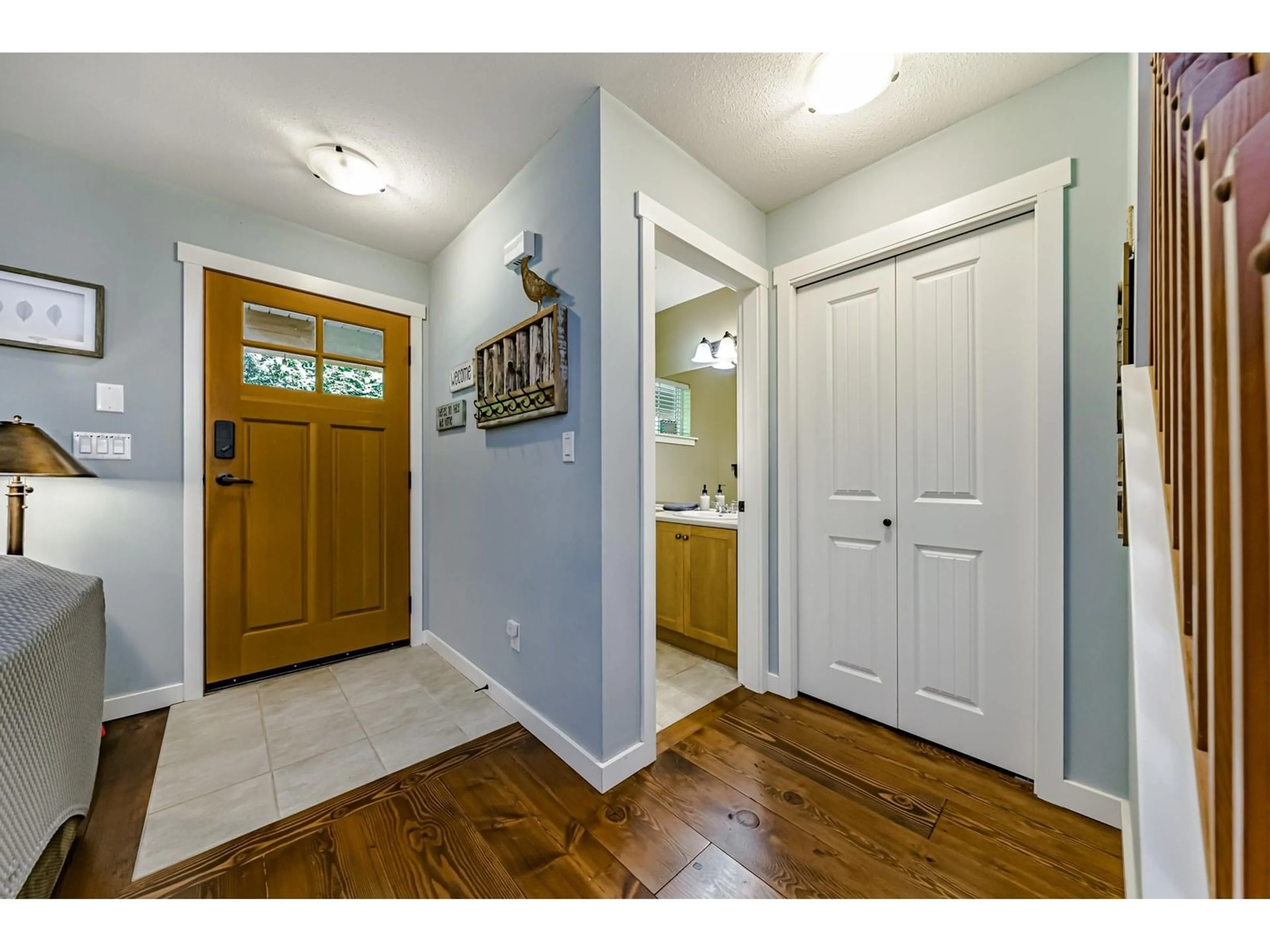 Indoor entryway for 43532 RED HAWK PASS, Lindell Beach British Columbia V2R0E1