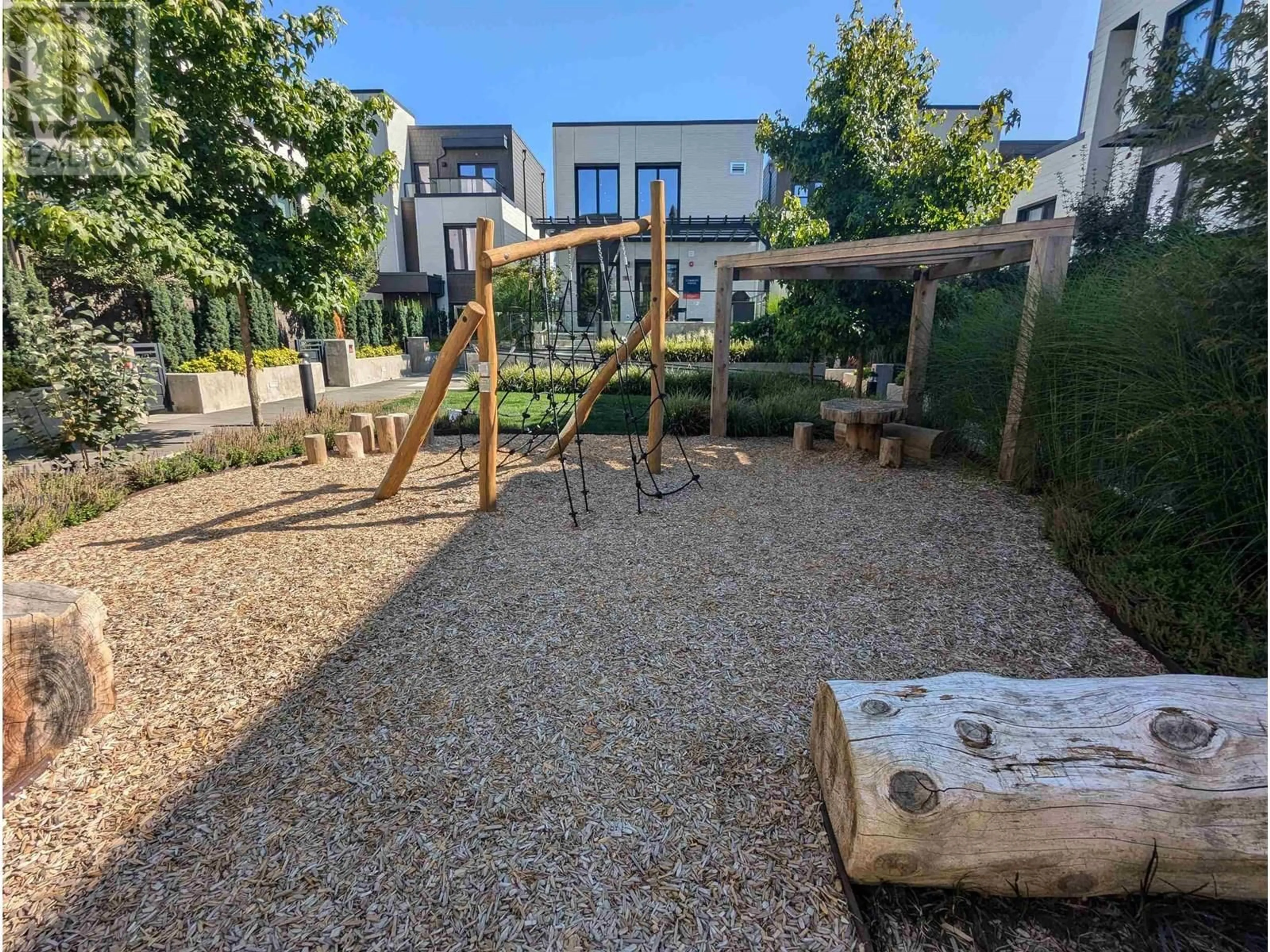 A pic from outside/outdoor area/front of a property/back of a property/a pic from drone, street for 703 - 606 FOSTER AVENUE, Coquitlam British Columbia V6J0L5