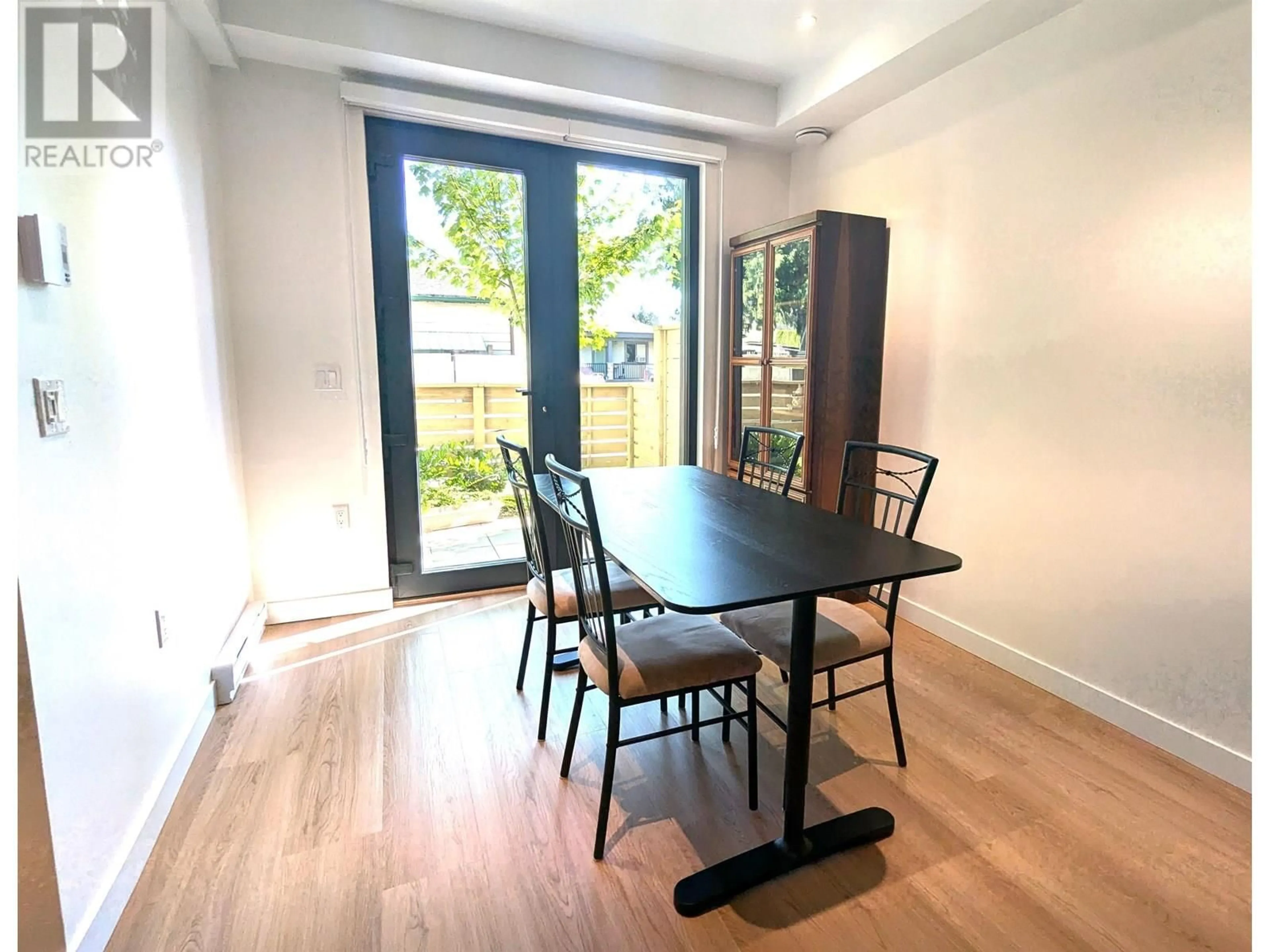 Dining room, wood/laminate floor for 703 - 606 FOSTER AVENUE, Coquitlam British Columbia V6J0L5