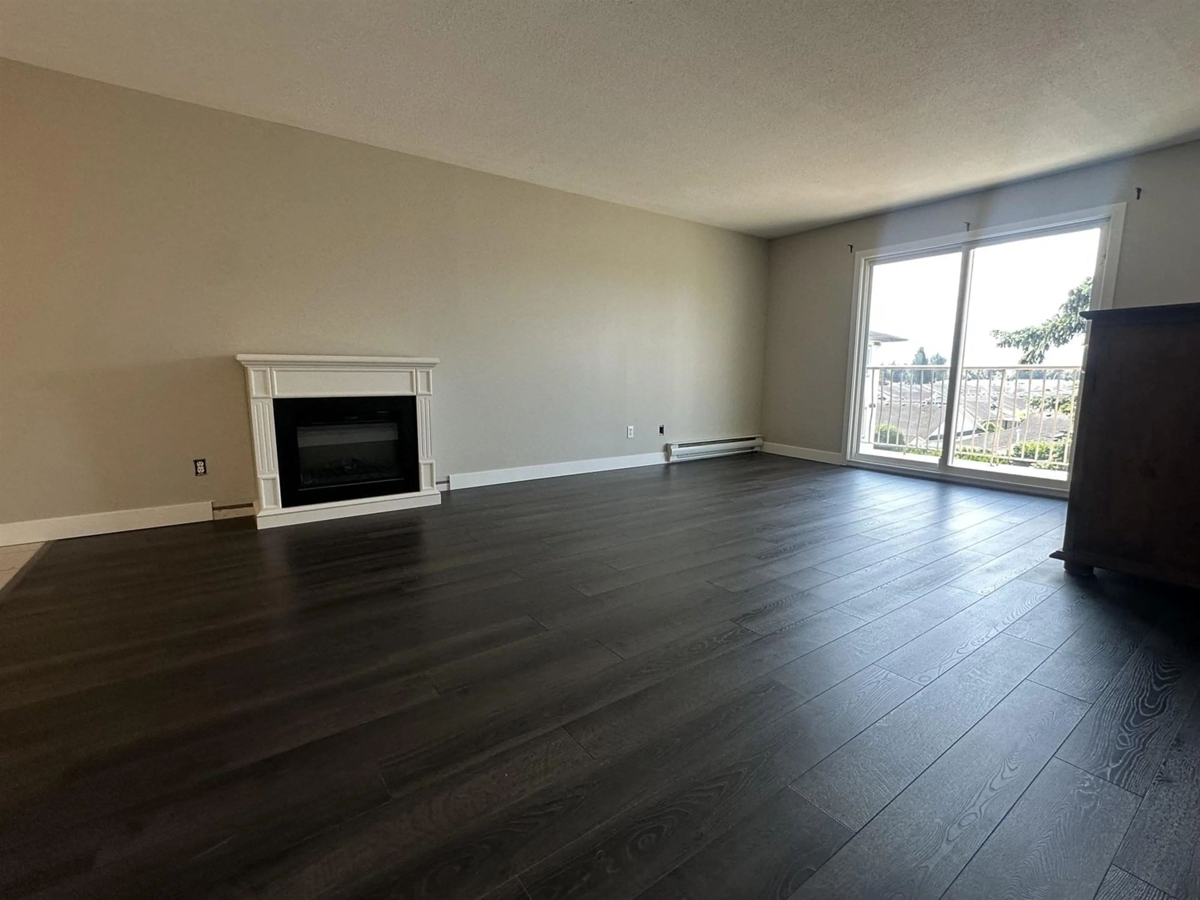 A pic of a room for 422 - 7694 EVANS ROAD, Chilliwack British Columbia V2R3W3