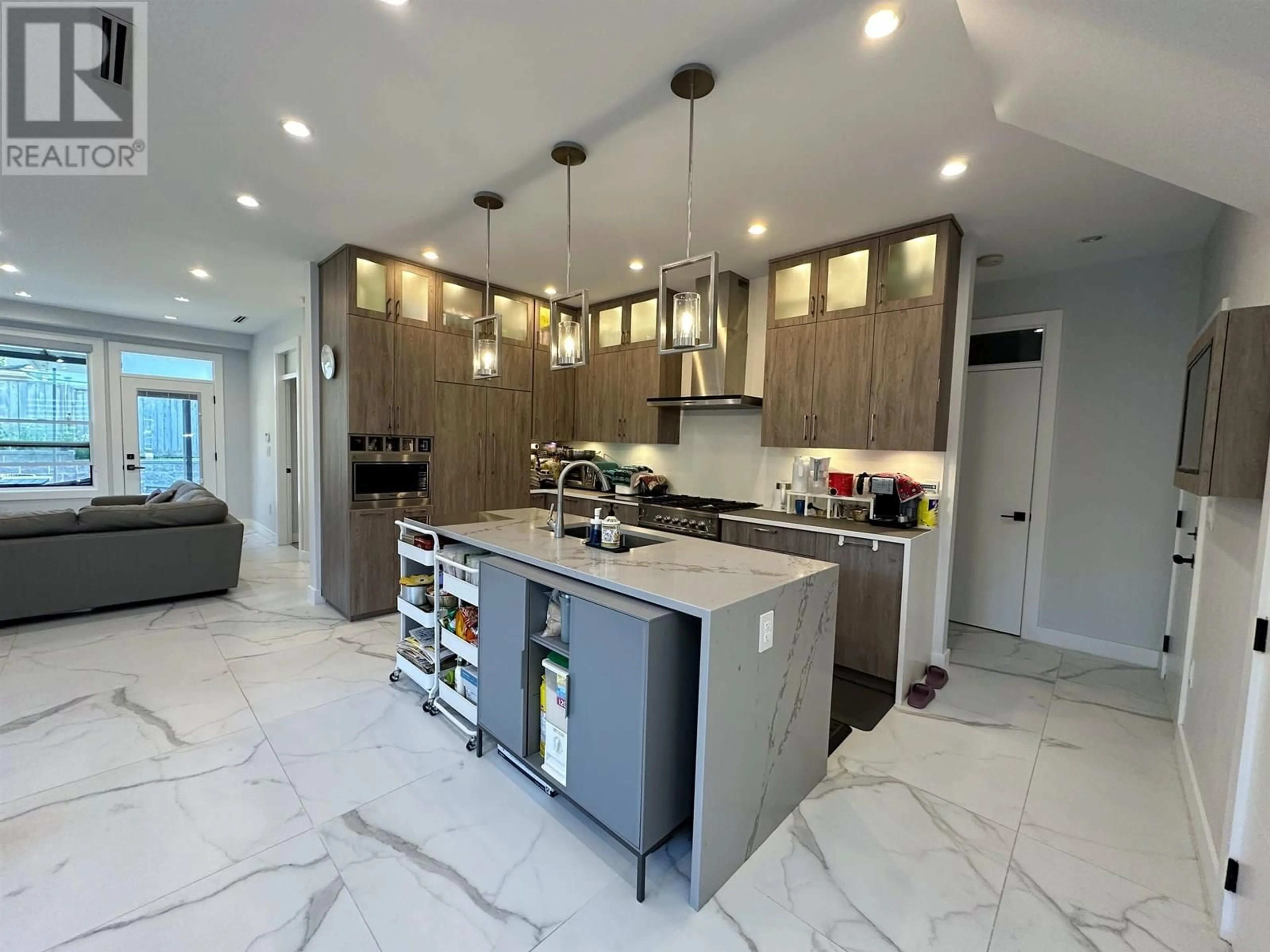 Contemporary kitchen, ceramic/tile floor for 4098 FOREST STREET, Burnaby British Columbia V5G1X1