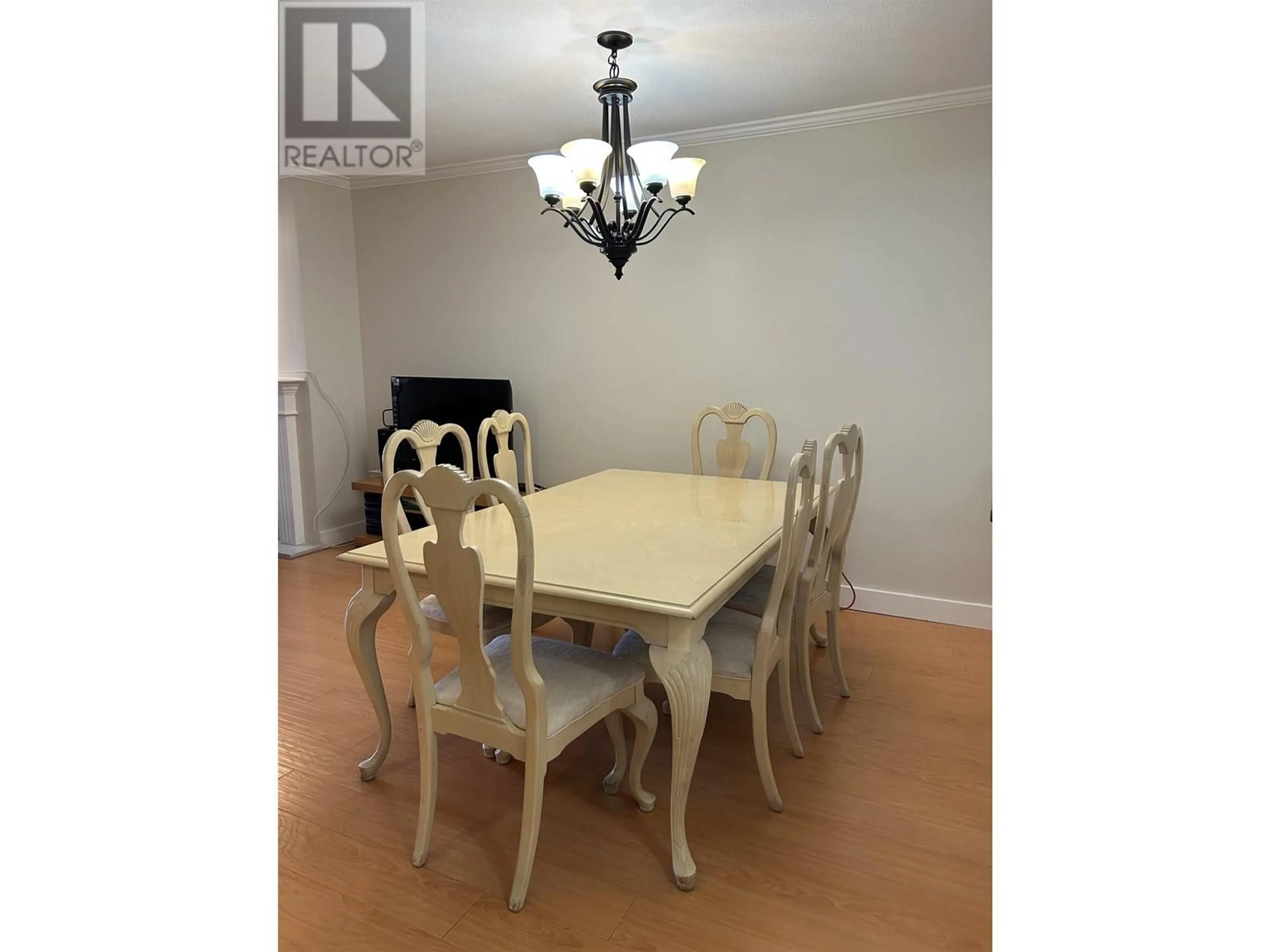 Dining room, wood/laminate floor for 203 - 1958 47TH AVENUE, Vancouver British Columbia V5P3X5