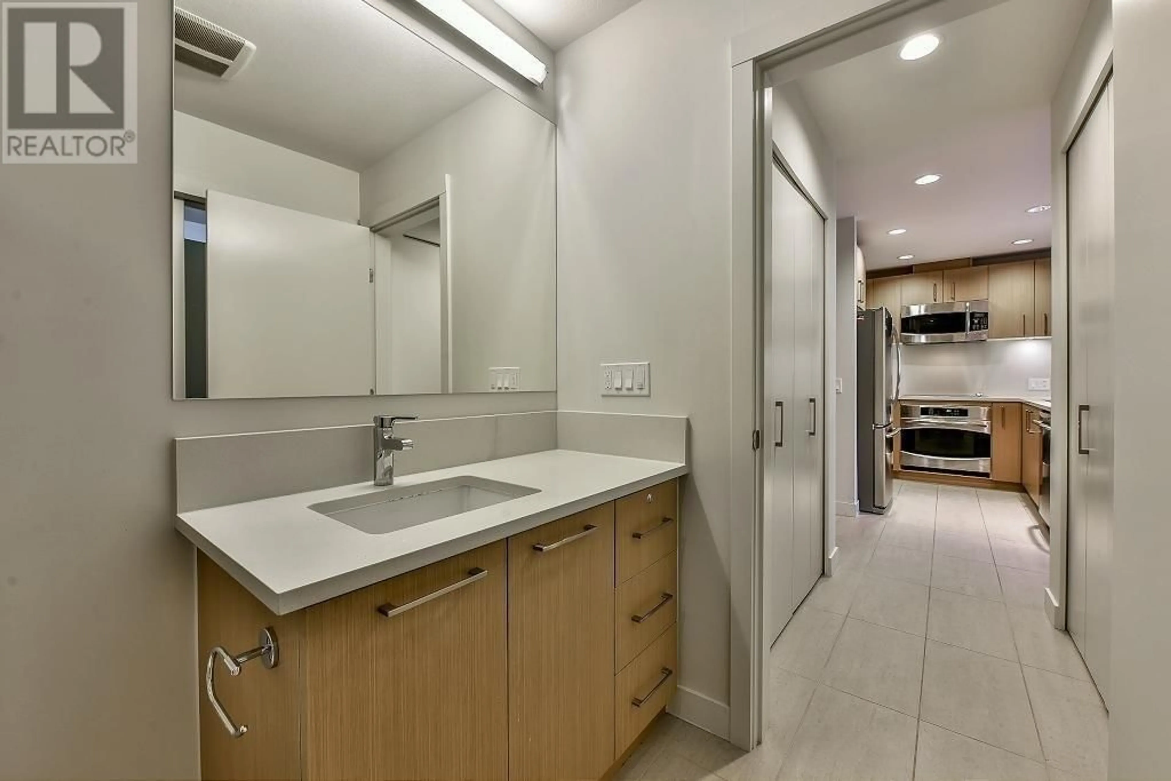 Standard bathroom, ceramic/tile floor for 115 - 5983 GRAY AVENUE, Vancouver British Columbia V6S0G8