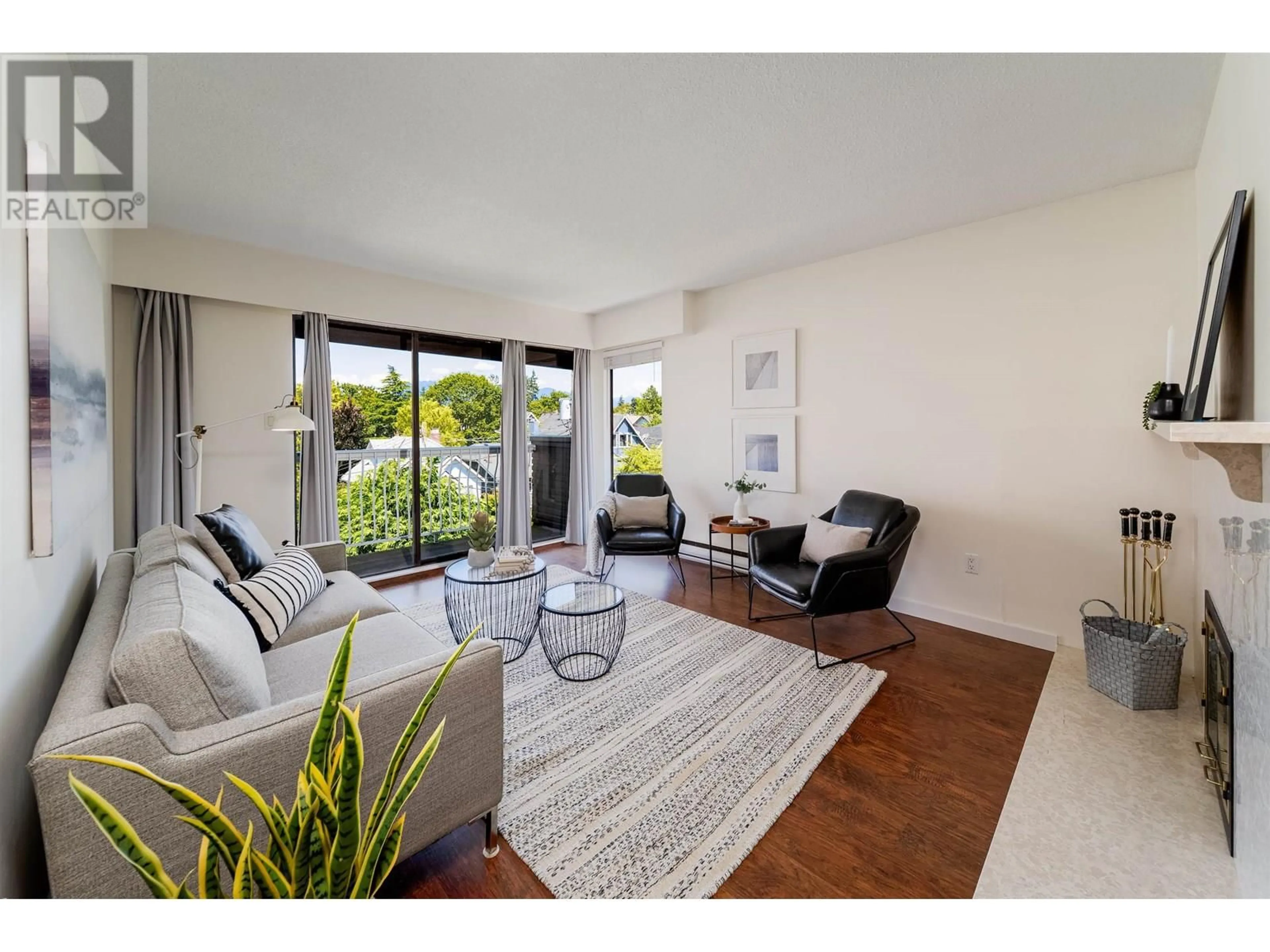 Living room with furniture, unknown for 406 - 3680 7TH AVENUE, Vancouver British Columbia V6R1W4