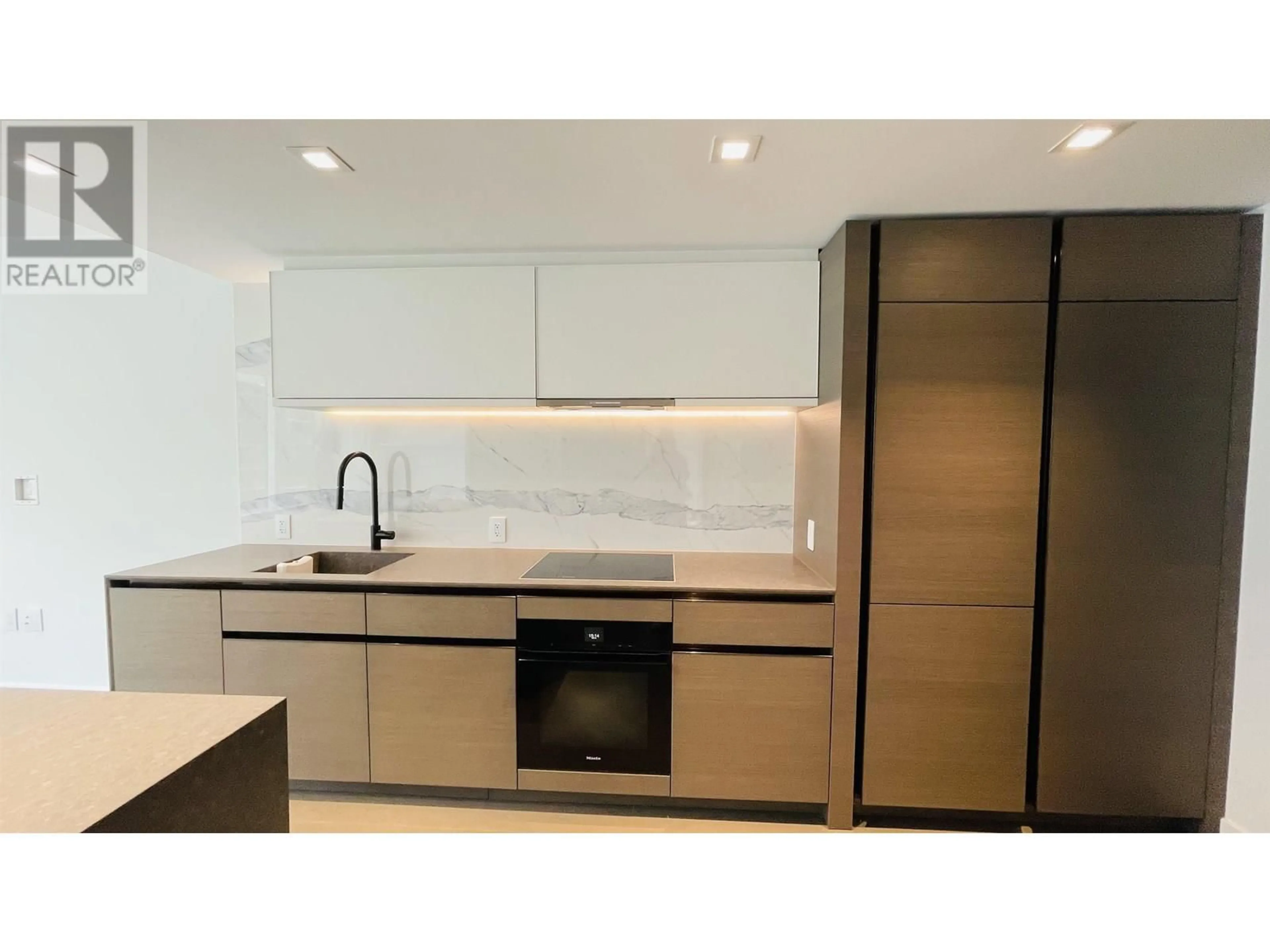 Standard kitchen, unknown for 1604 - 620 CARDERO STREET, Vancouver British Columbia V6G0C7