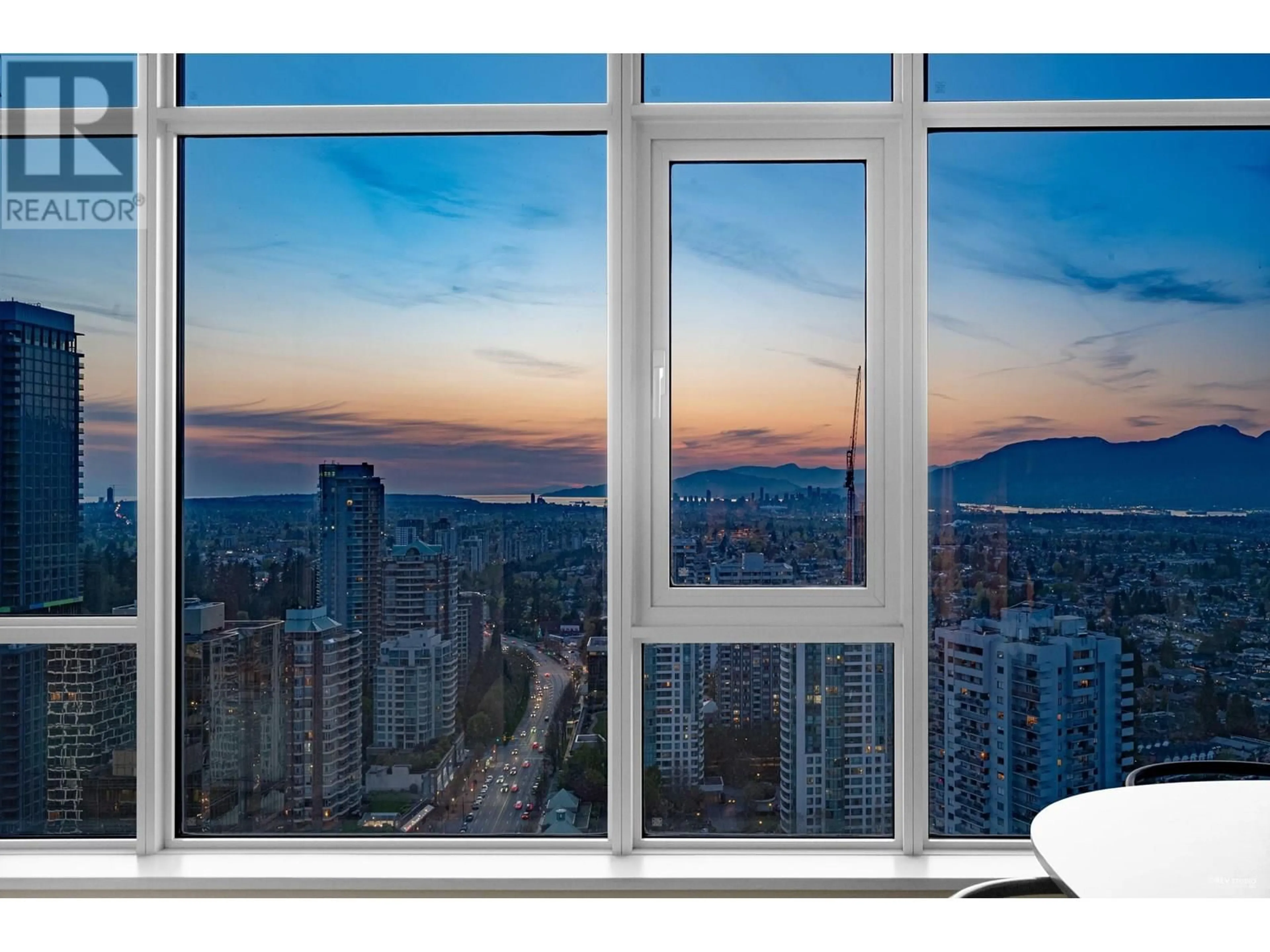 Home with vinyl exterior material, mountain view for 3106 - 4508 HAZEL STREET, Burnaby British Columbia V5H0E4