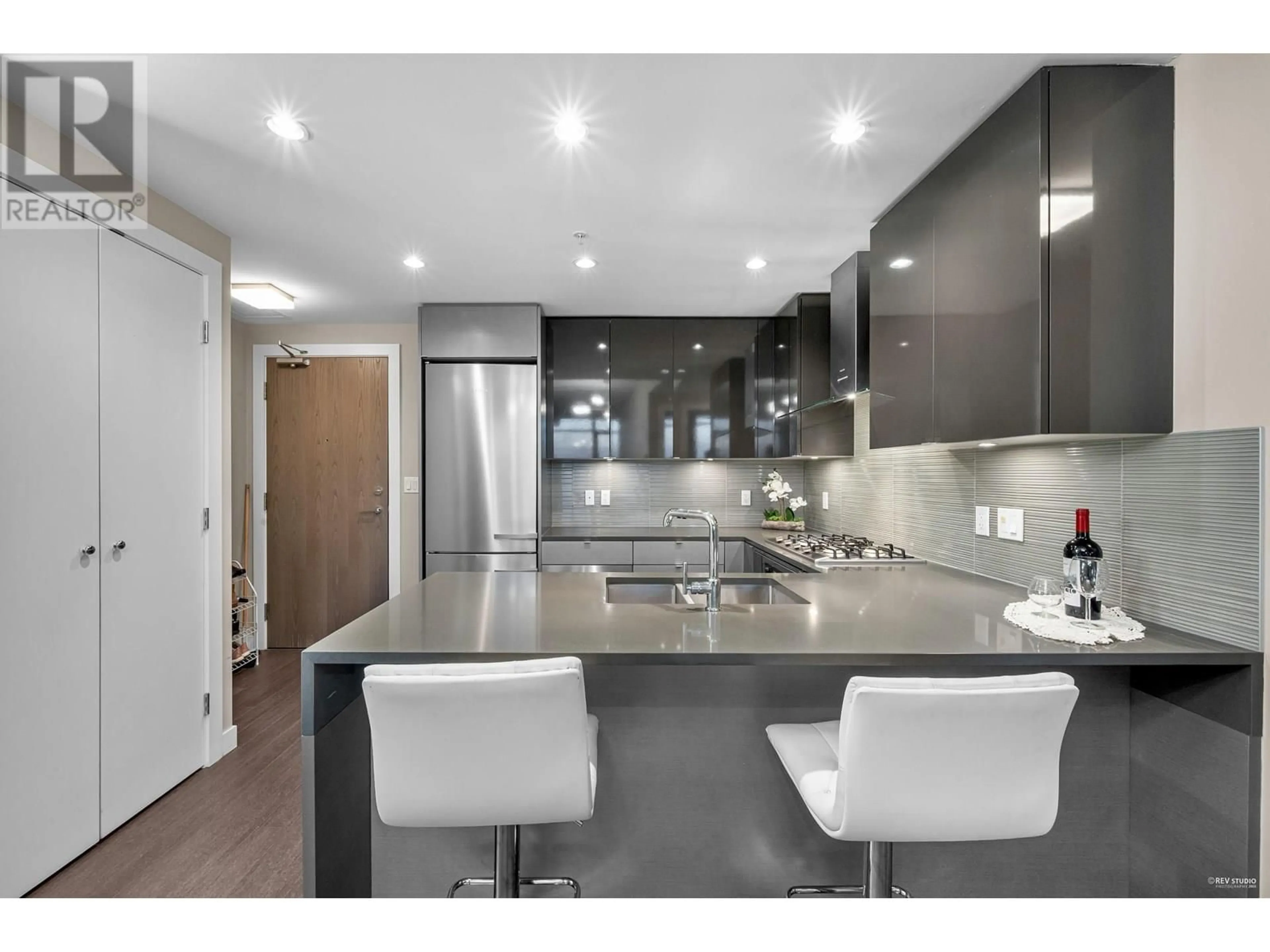 Contemporary kitchen, unknown for 3106 - 4508 HAZEL STREET, Burnaby British Columbia V5H0E4