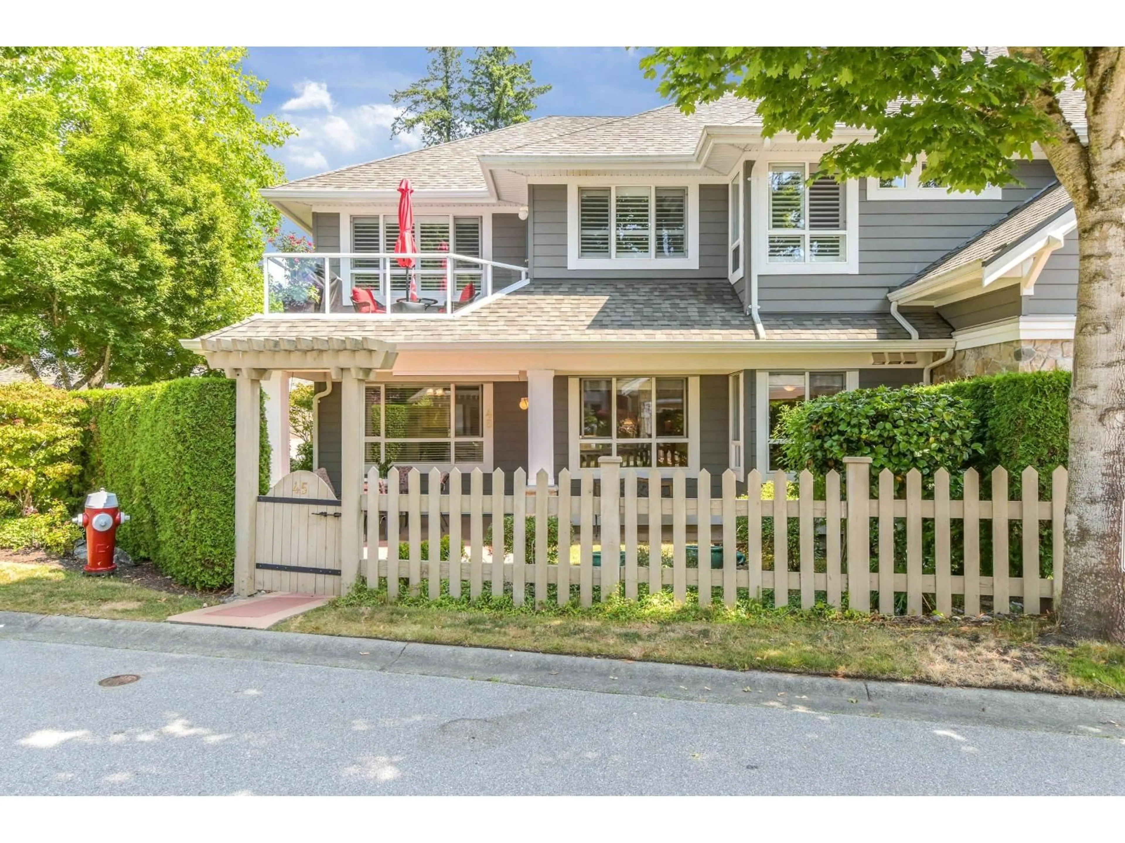 Home with vinyl exterior material, street for 45 - 15055 20, Surrey British Columbia V4A9X8